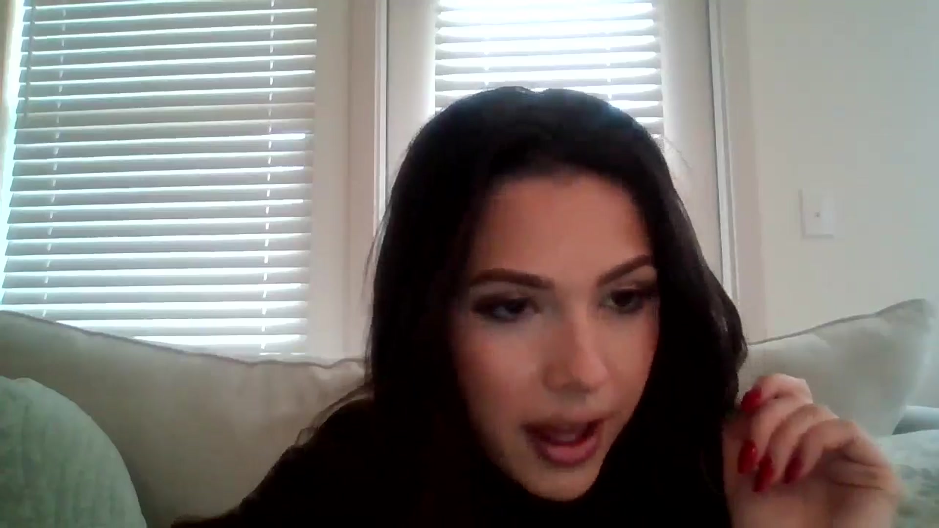 Gallery image thumbnail from Lpell1's myfreecams stream on, 02/21/2025, 18:21 image 5 of 20
