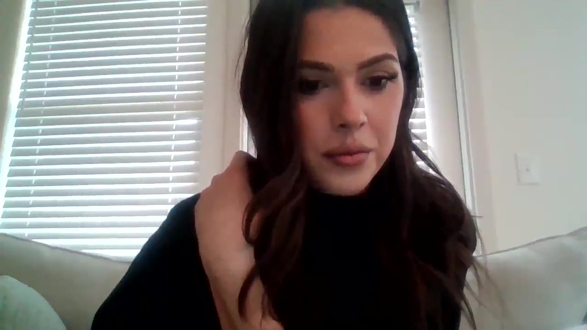 Gallery image thumbnail from Lpell1's myfreecams stream on, 02/21/2025, 18:21 image 10 of 20