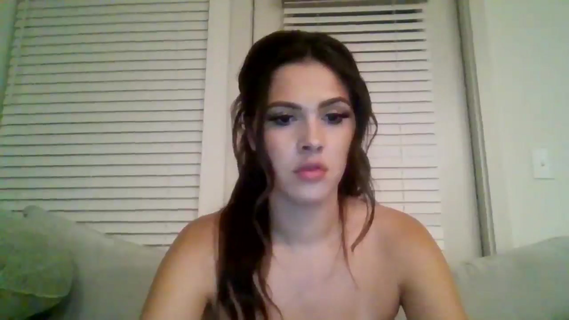 Gallery image thumbnail from Lpell1's myfreecams stream on, 02/25/2025, 02:00 image 8 of 20