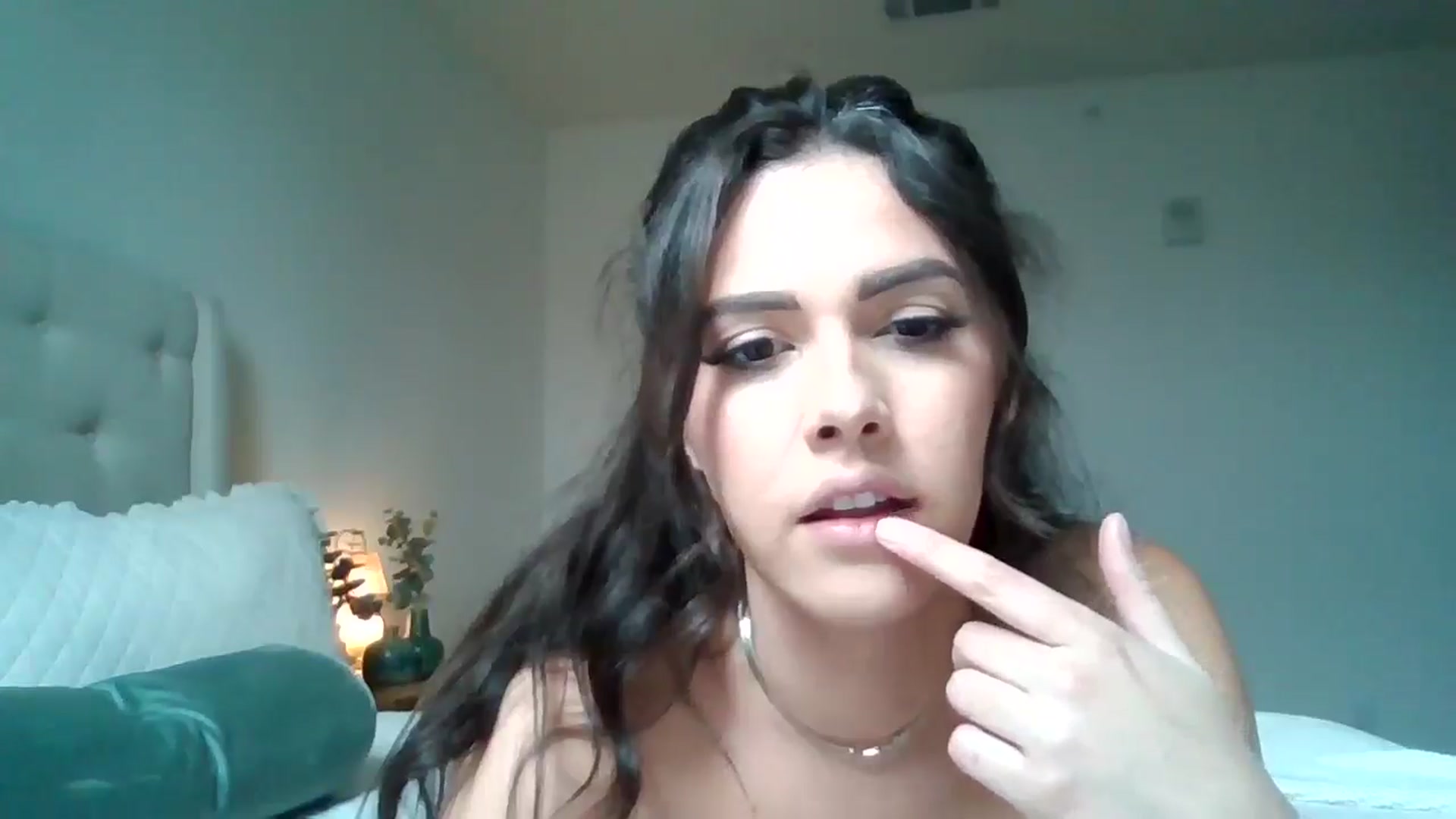 Gallery image thumbnail from Lpell1's myfreecams stream on, 06/25/2025, 22:36 image 11 of 20