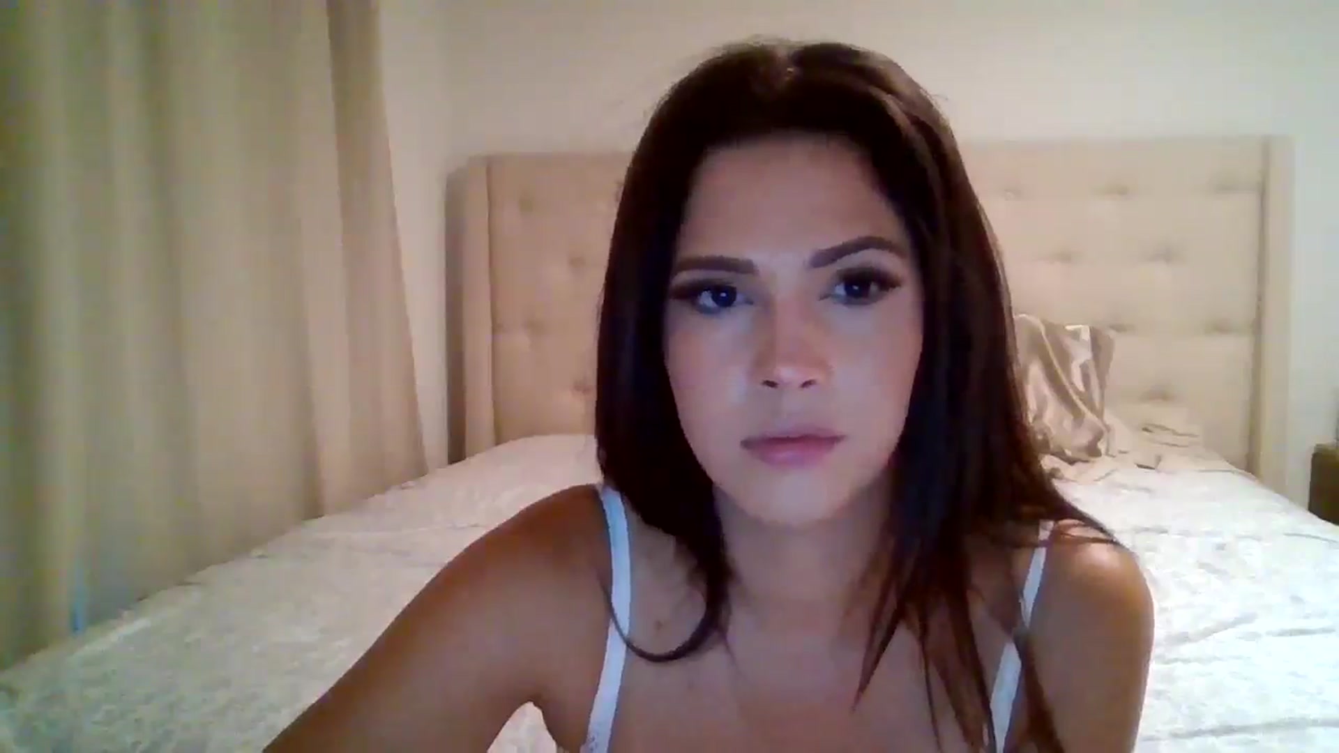 Gallery image thumbnail from Lpell1's myfreecams stream on, 07/23/2025, 01:05 image 20 of 20
