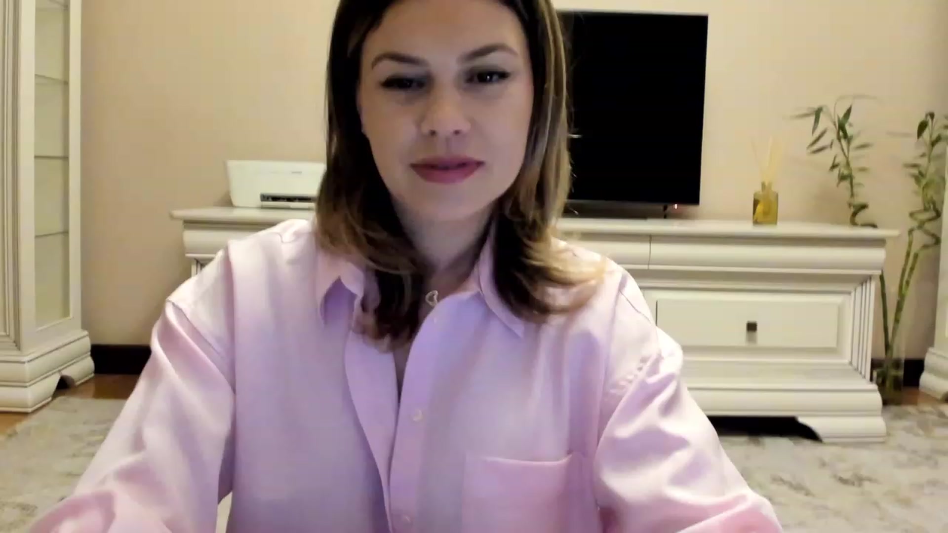 Gallery image thumbnail from Lu126's myfreecams stream on, 11/24/2022, 03:56 image 17 of 20