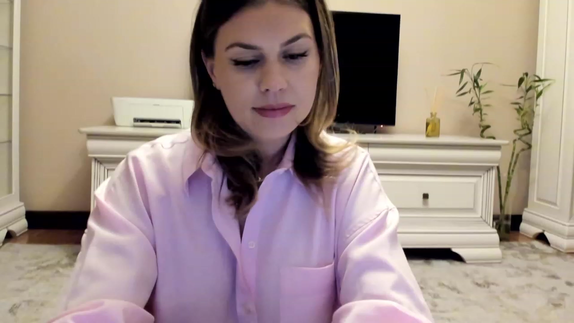 Gallery image thumbnail from Lu126's myfreecams stream on, 12/01/2022, 08:01 image 20 of 20