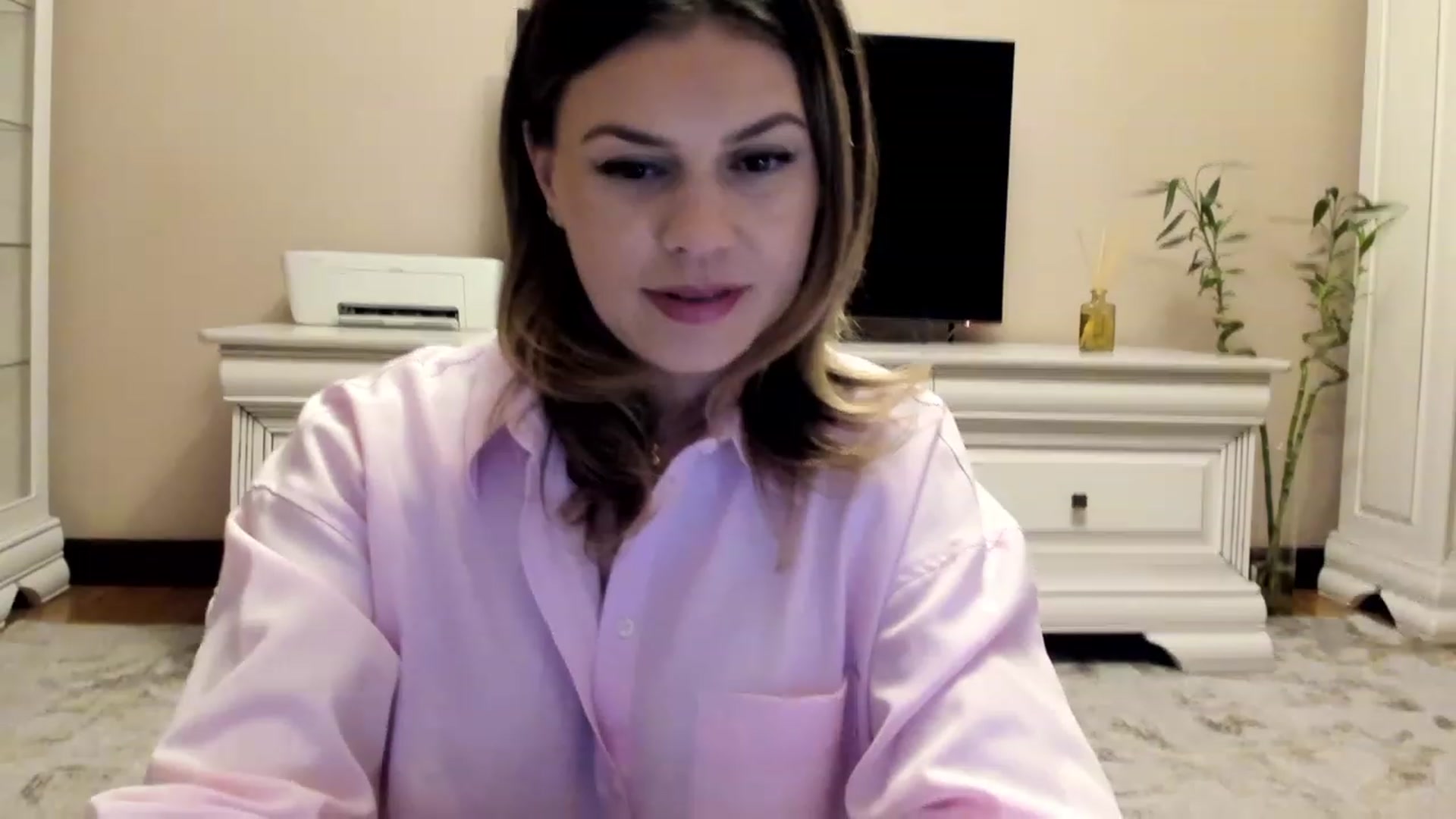 Gallery image thumbnail from Lu126's myfreecams stream on, 12/01/2022, 08:01 image 18 of 20