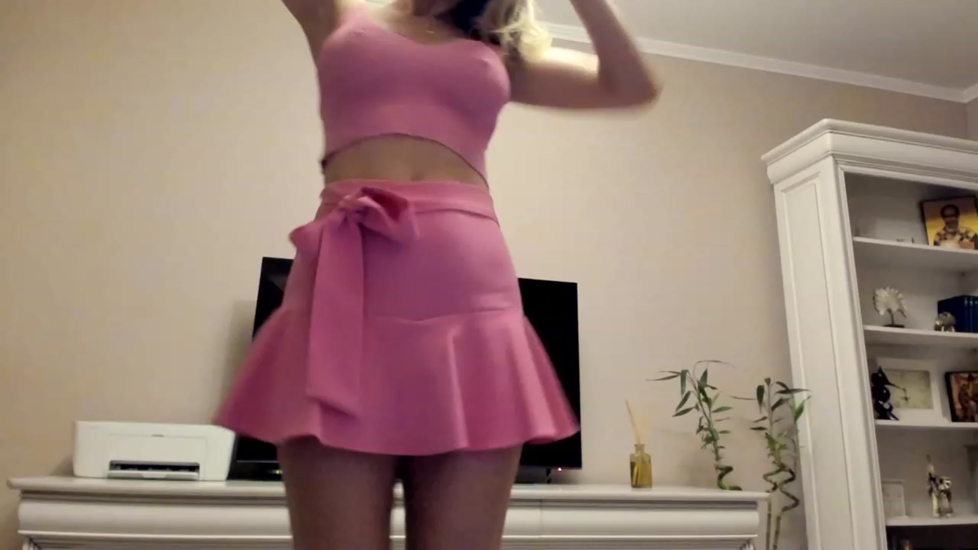 Gallery image thumbnail from Lu126's myfreecams stream on, 11/25/2022, 05:24 image 1 of 20
