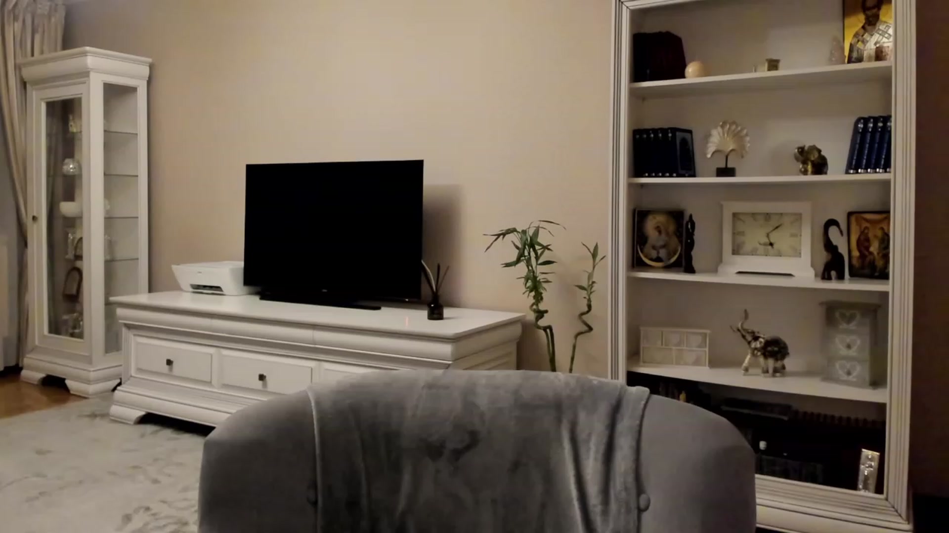 Gallery image thumbnail from Lu126's myfreecams stream on, 12/04/2022, 03:57 image 5 of 20