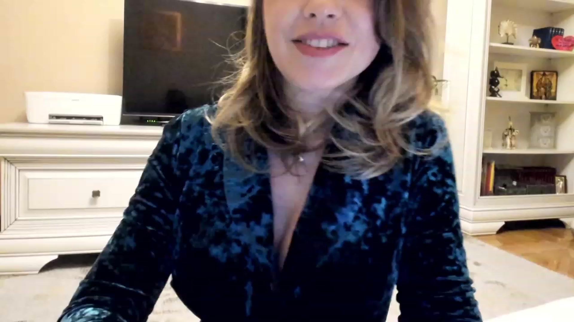 Gallery image thumbnail from Lu126's myfreecams stream on, 12/06/2022, 04:09 image 18 of 20