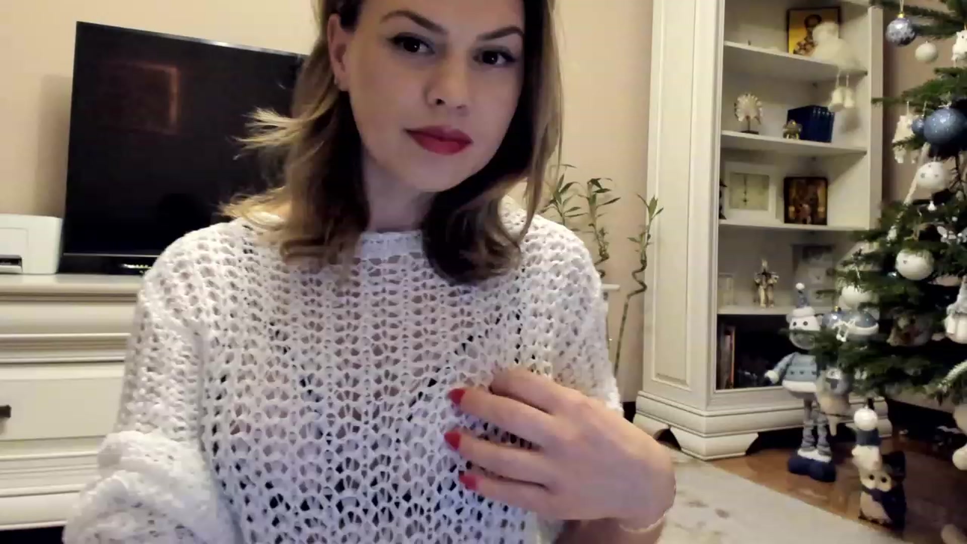 Gallery image thumbnail from Lu126's myfreecams stream on, 12/18/2022, 04:17 image 13 of 20