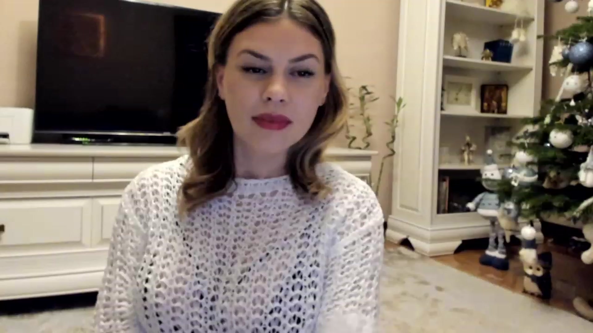 Gallery image thumbnail from Lu126's myfreecams stream on, 12/18/2022, 04:17 image 17 of 20