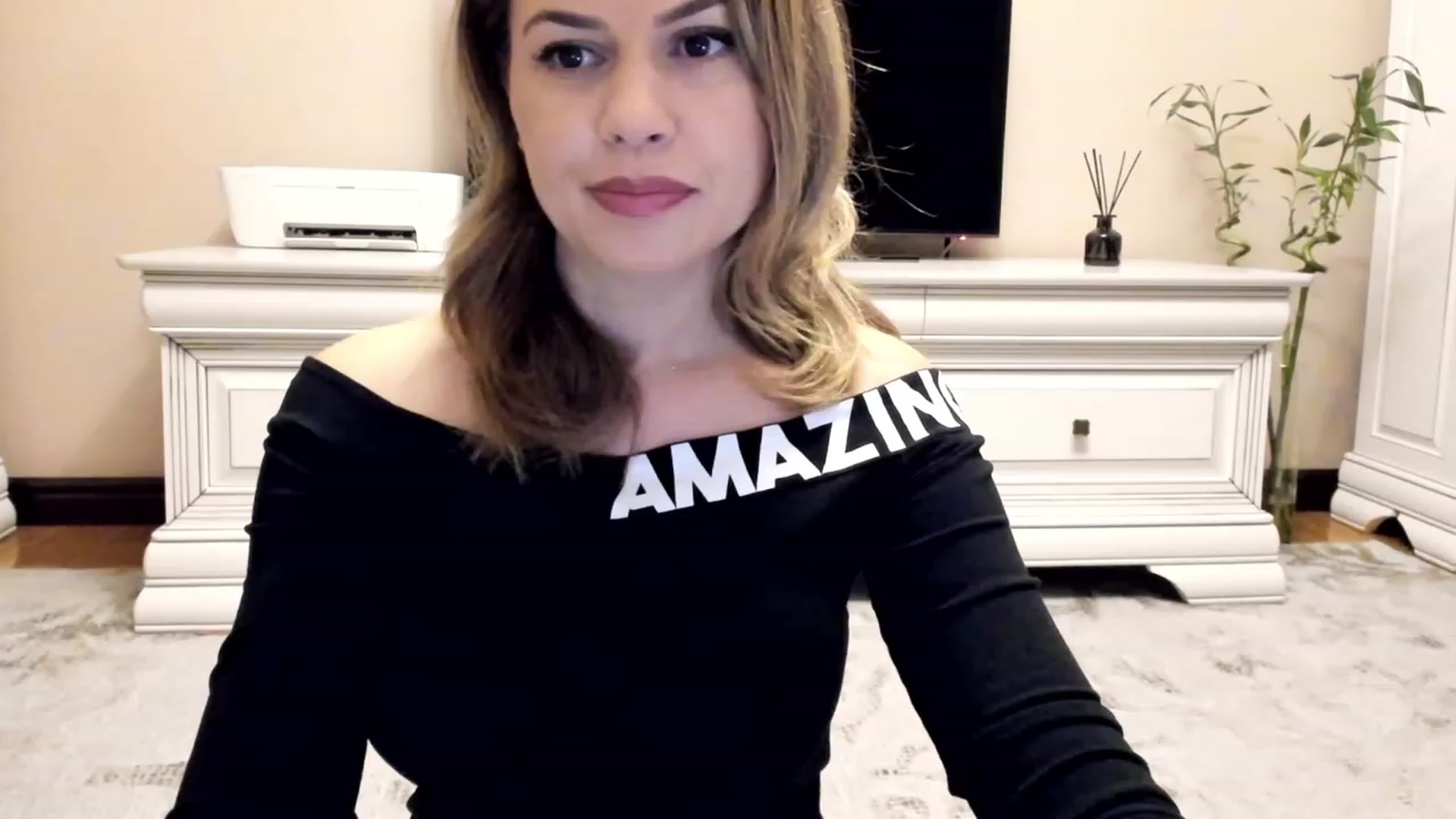Gallery image thumbnail from Lu126's myfreecams stream on, 12/23/2022, 04:36 image 20 of 20