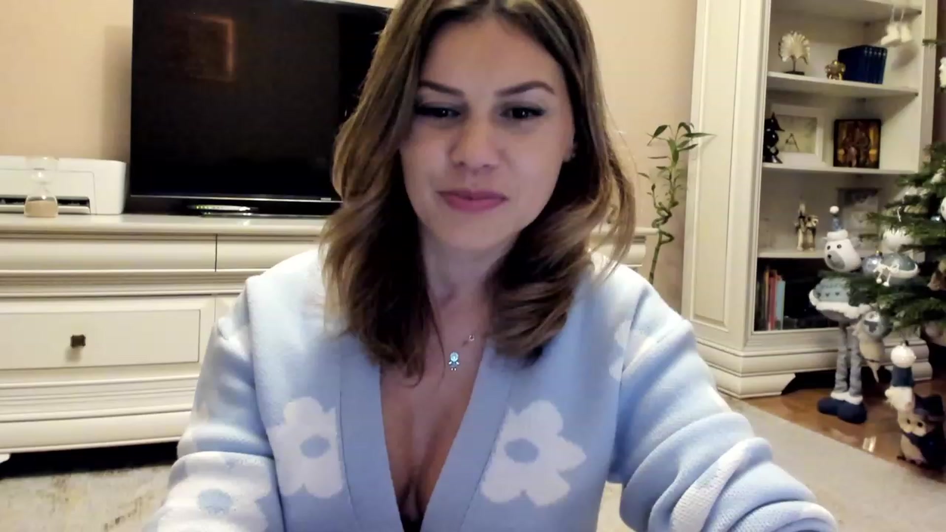 Gallery image thumbnail from Lu126's myfreecams stream on, 12/27/2022, 05:50 image 3 of 20