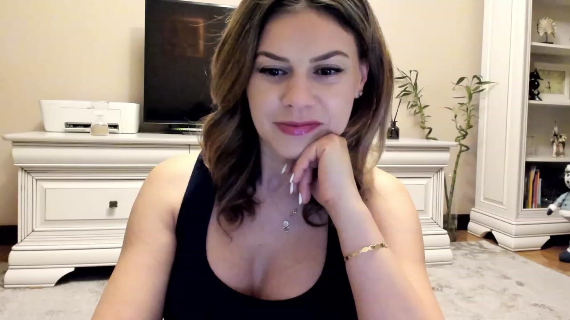 Gallery image thumbnail from Lu126's myfreecams stream on, 12/28/2022, 03:57 image 1 of 20