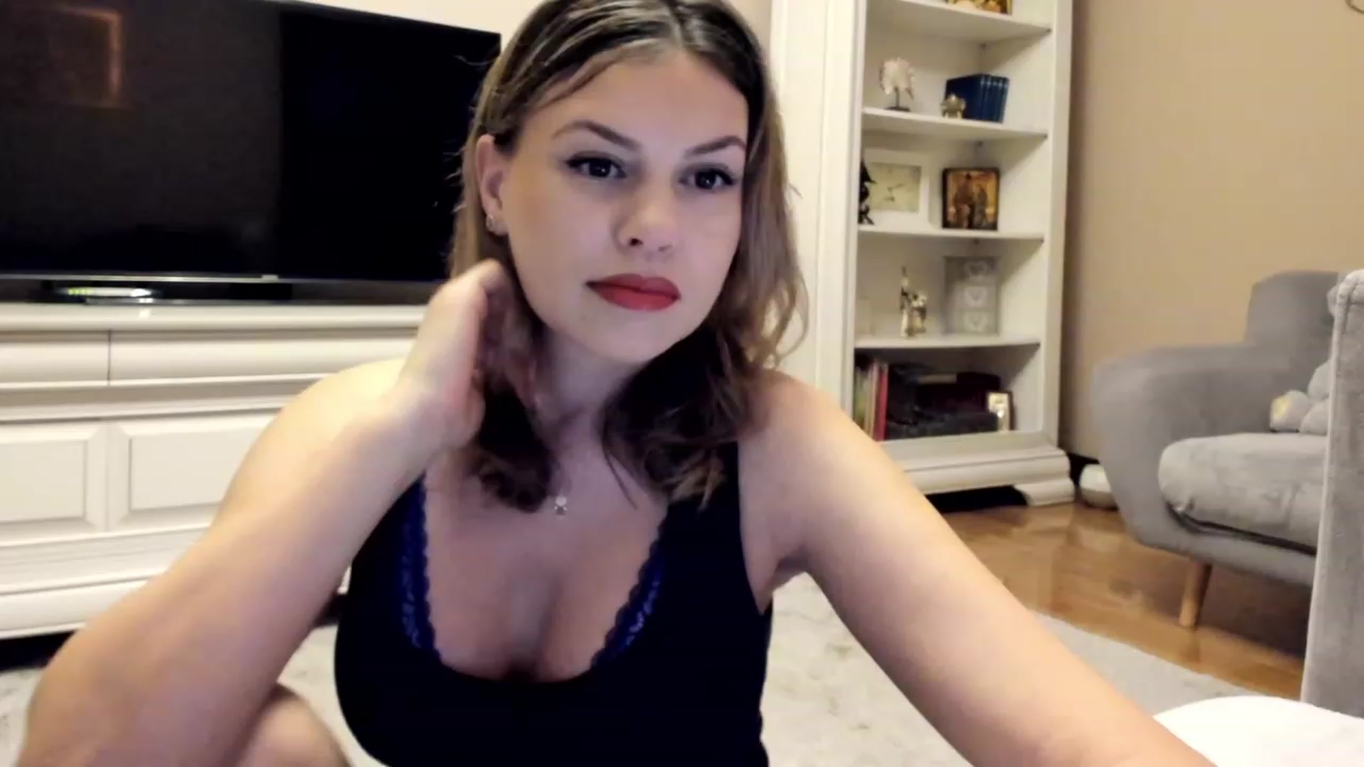 Gallery image thumbnail from Lu126's myfreecams stream on, 01/11/2023, 03:17 image 17 of 20