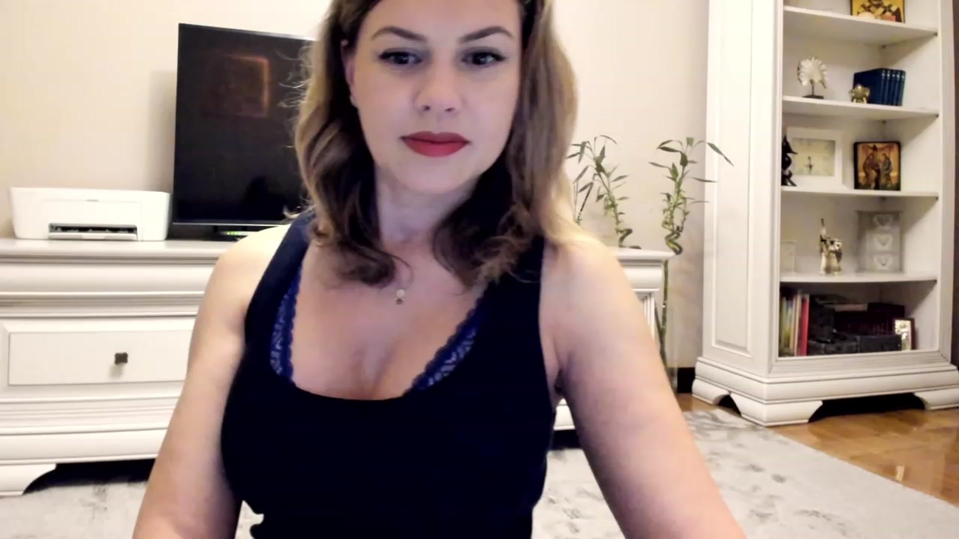 Gallery image thumbnail from Lu126's myfreecams stream on, 01/12/2023, 01:25 image 4 of 20