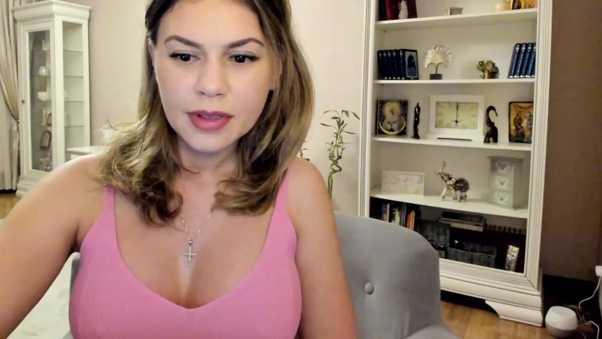 Gallery image thumbnail from Lu126's myfreecams stream on, 01/21/2023, 04:16 image 17 of 20