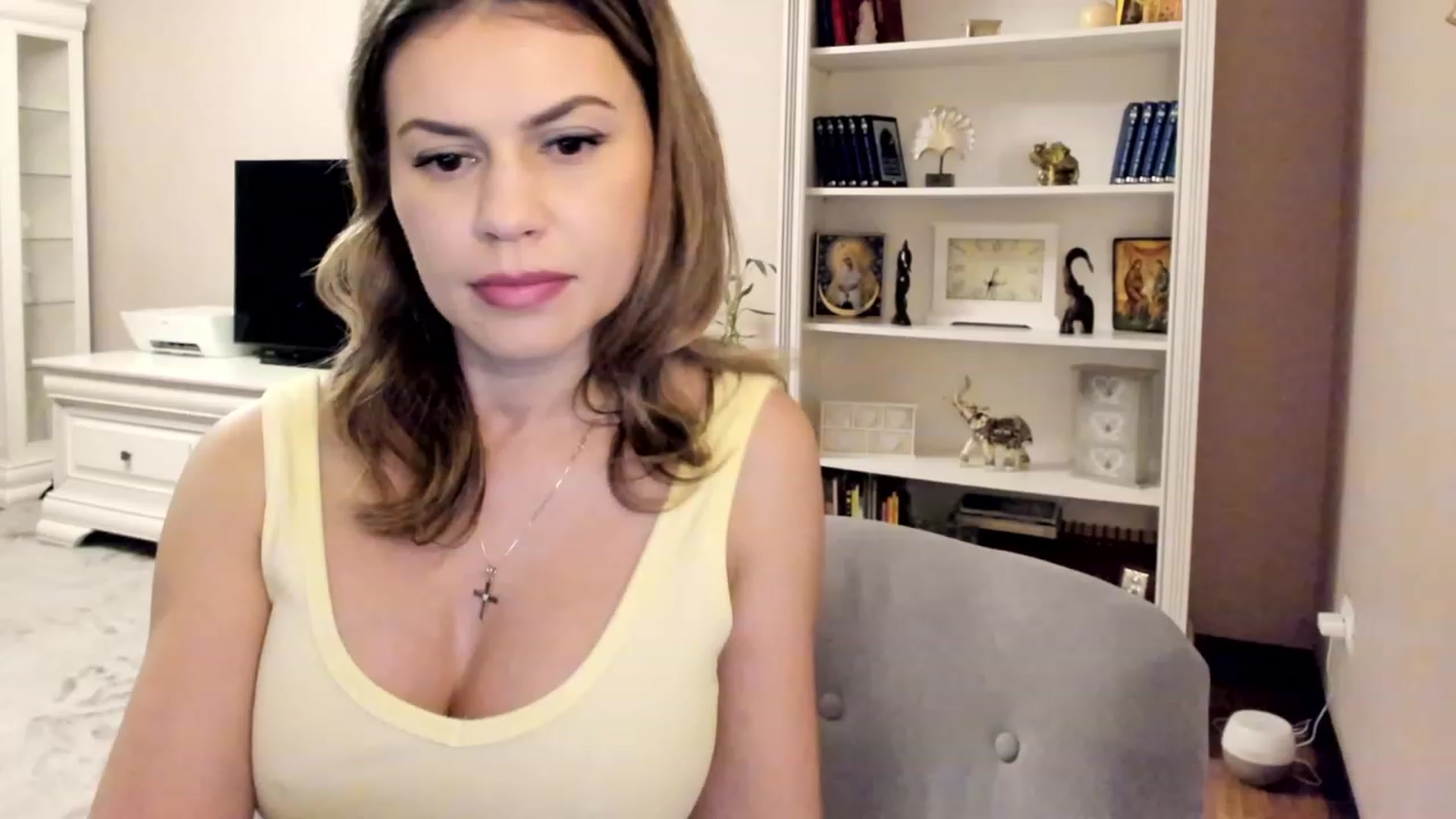 Gallery image thumbnail from Lu126's myfreecams stream on, 01/23/2023, 05:40 image 10 of 20