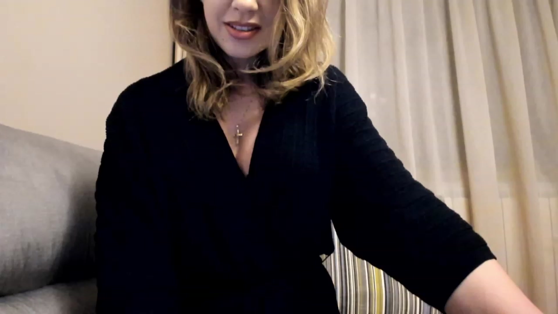 Gallery image thumbnail from Lu126's myfreecams stream on, 01/30/2023, 03:28 image 8 of 20