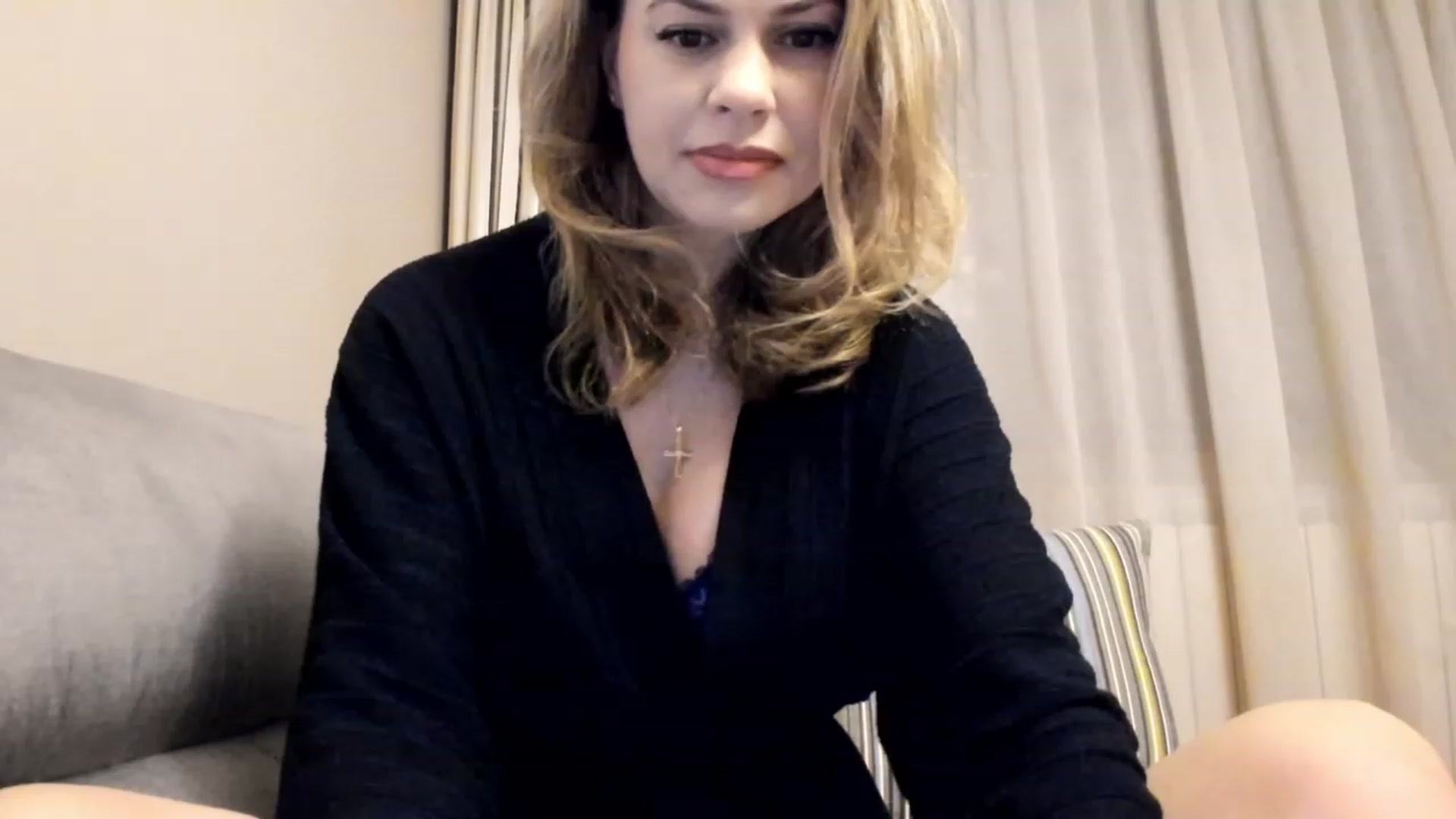 Gallery image thumbnail from Lu126's myfreecams stream on, 01/30/2023, 03:28 image 2 of 20