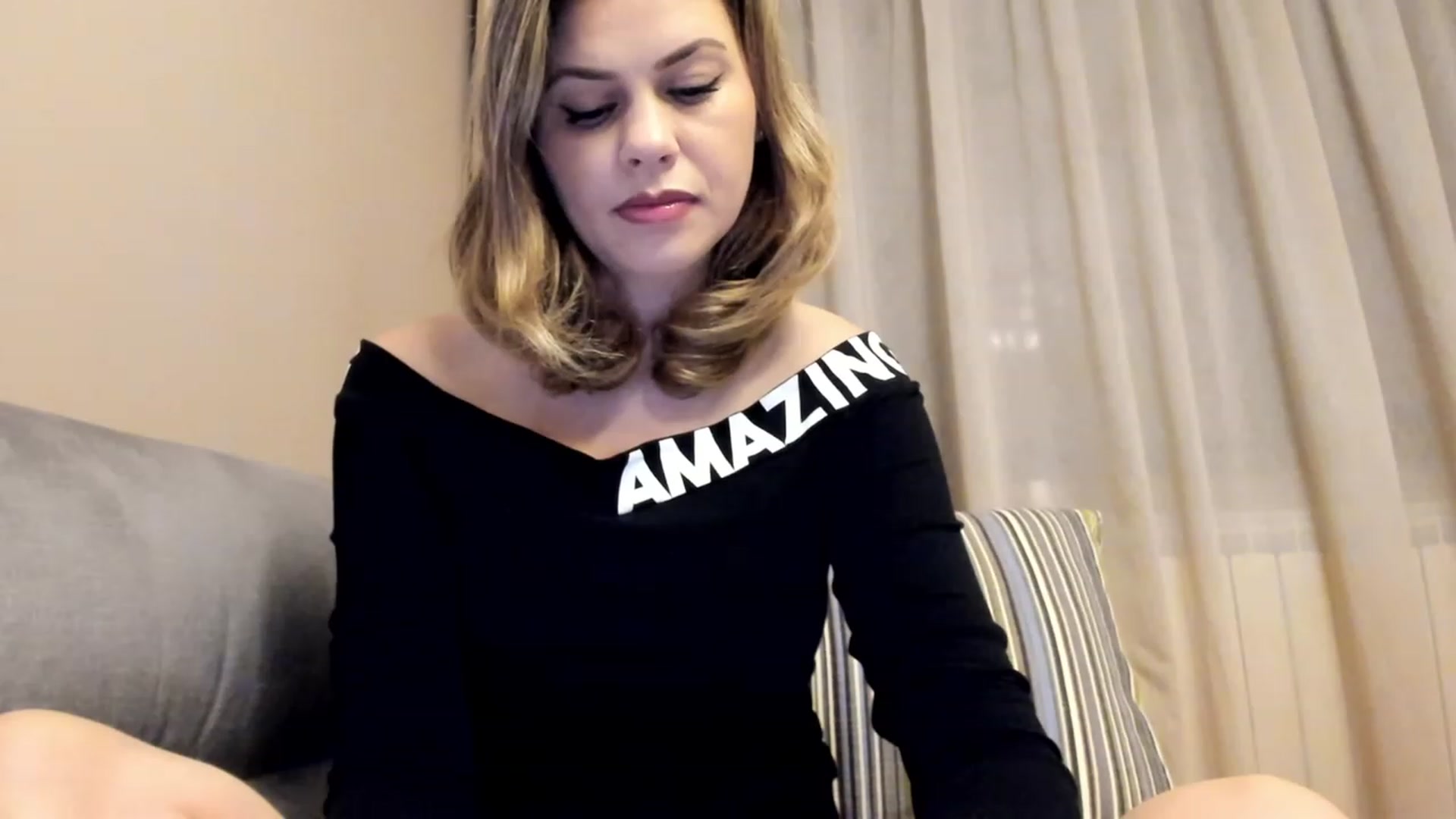 Gallery image thumbnail from Lu126's myfreecams stream on, 01/31/2023, 04:18 image 3 of 20