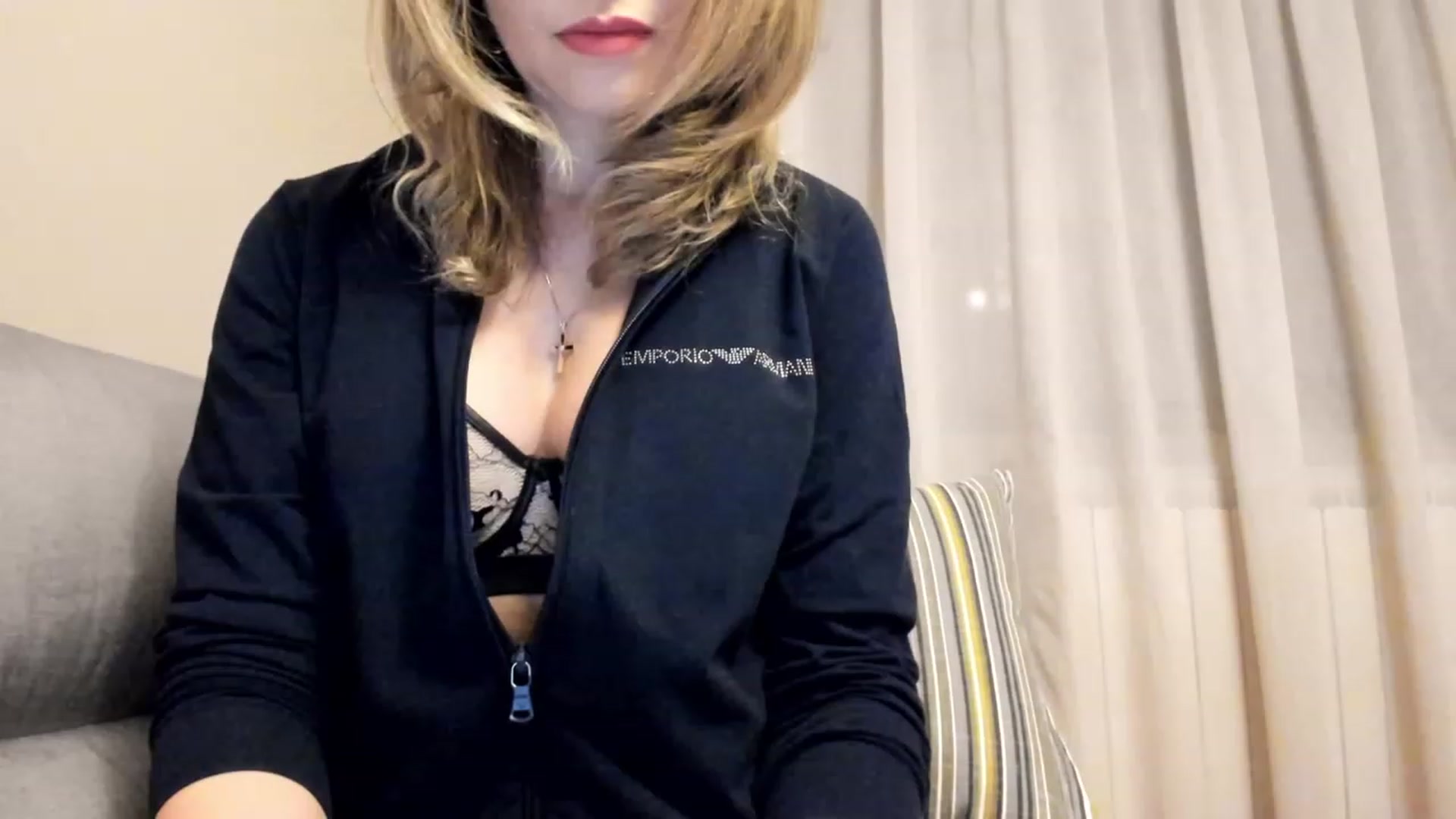 Gallery image thumbnail from Lu126's myfreecams stream on, 02/08/2023, 04:53 image 12 of 20