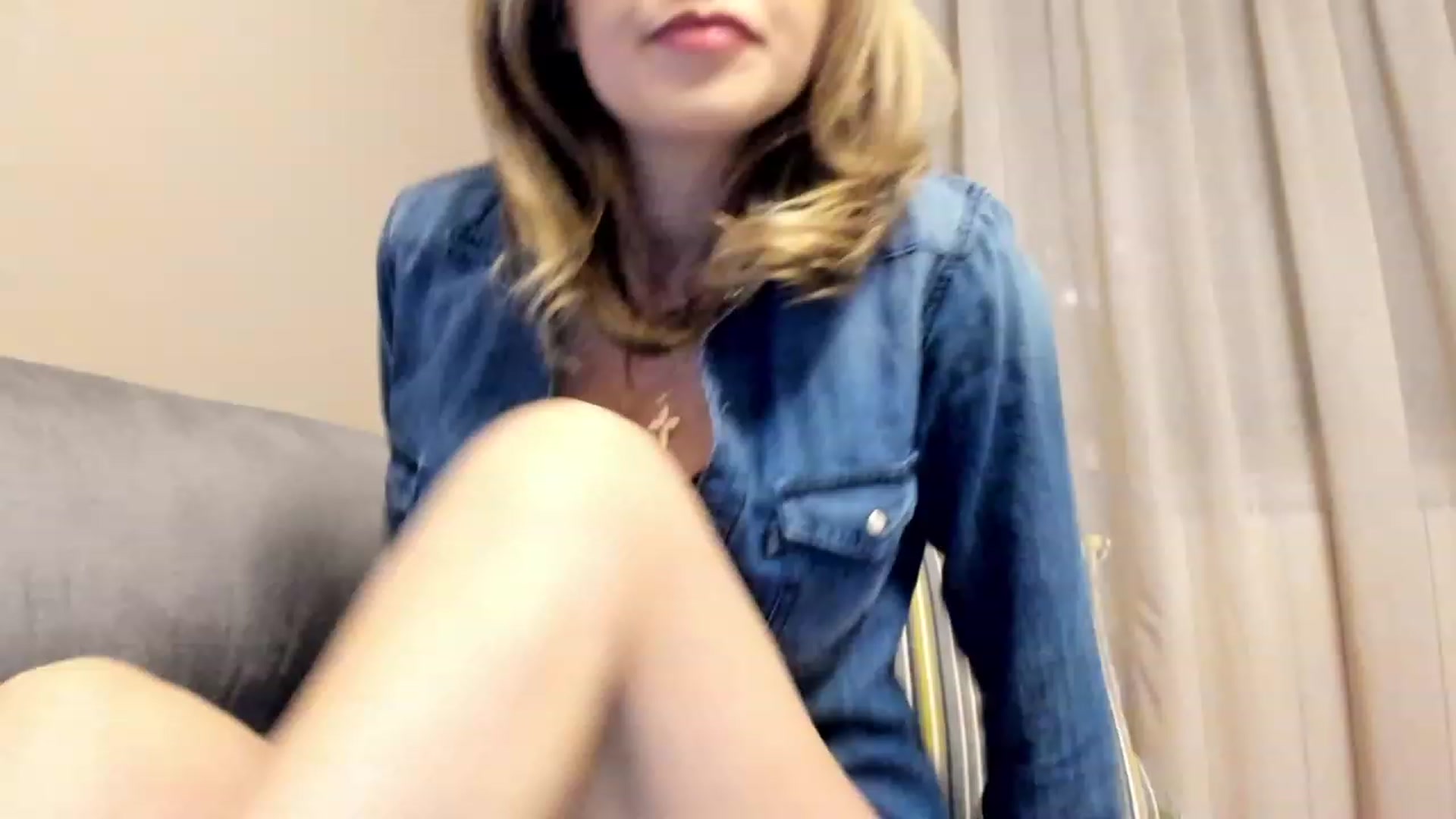 Gallery image thumbnail from Lu126's myfreecams stream on, 02/11/2023, 22:44 image 19 of 20