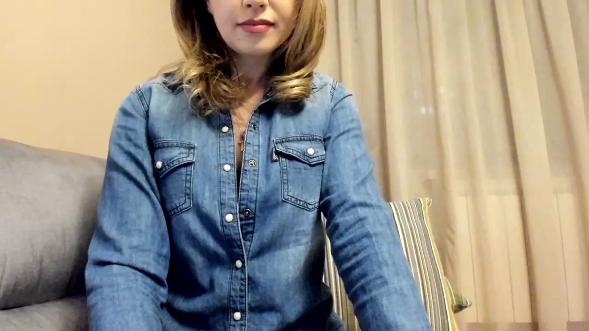 Gallery image thumbnail from Lu126's myfreecams stream on, 02/11/2023, 23:46 image 17 of 20