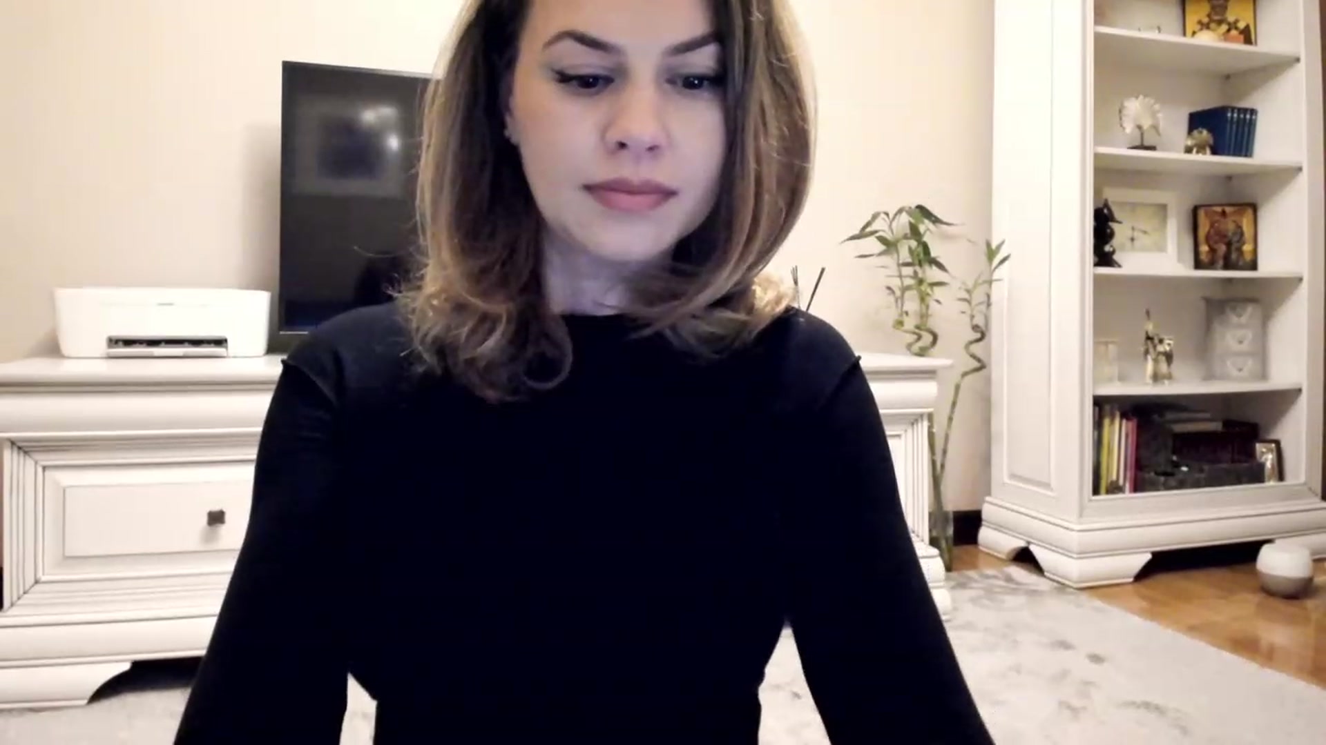 Gallery image thumbnail from Lu126's myfreecams stream on, 02/20/2023, 05:06 image 14 of 20