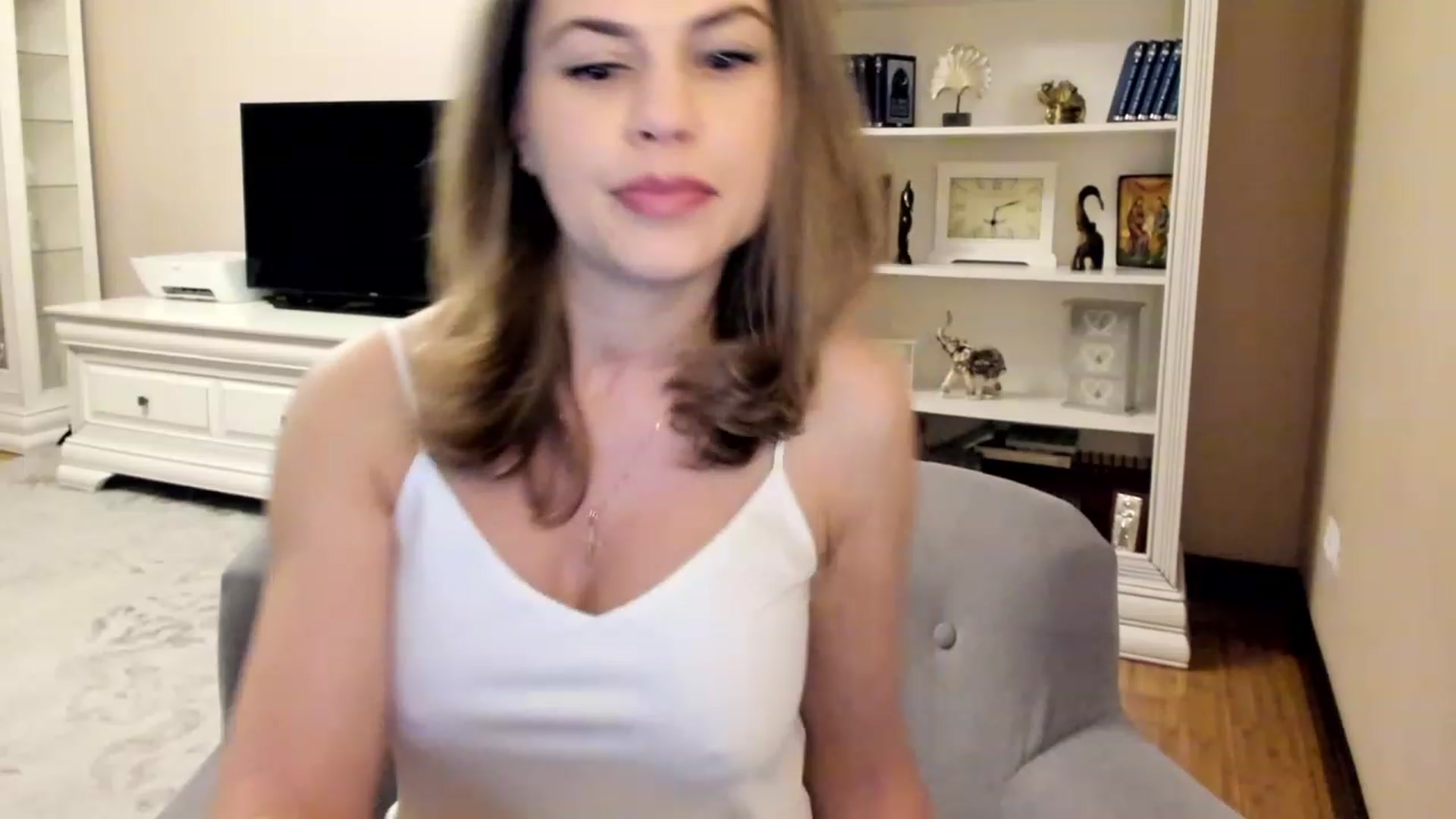 Gallery image thumbnail from Lu126's myfreecams stream on, 03/11/2023, 05:19 image 11 of 20
