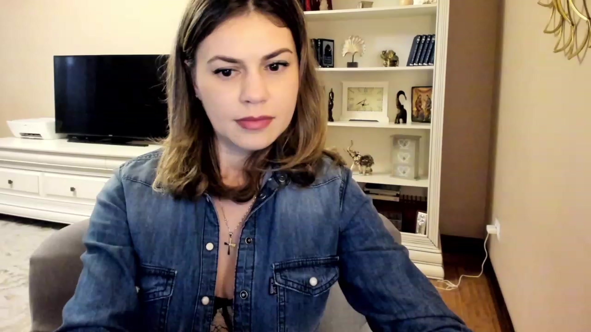 Gallery image thumbnail from Lu126's myfreecams stream on, 03/13/2023, 05:02 image 6 of 20