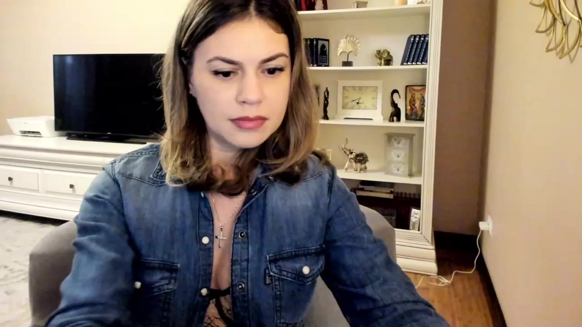 Gallery image thumbnail from Lu126's myfreecams stream on, 03/13/2023, 05:02 image 7 of 20