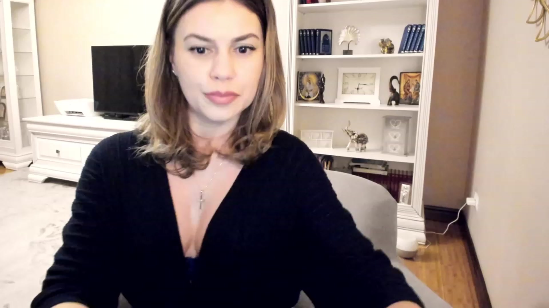 Gallery image thumbnail from Lu126's myfreecams stream on, 03/14/2023, 04:47 image 6 of 20