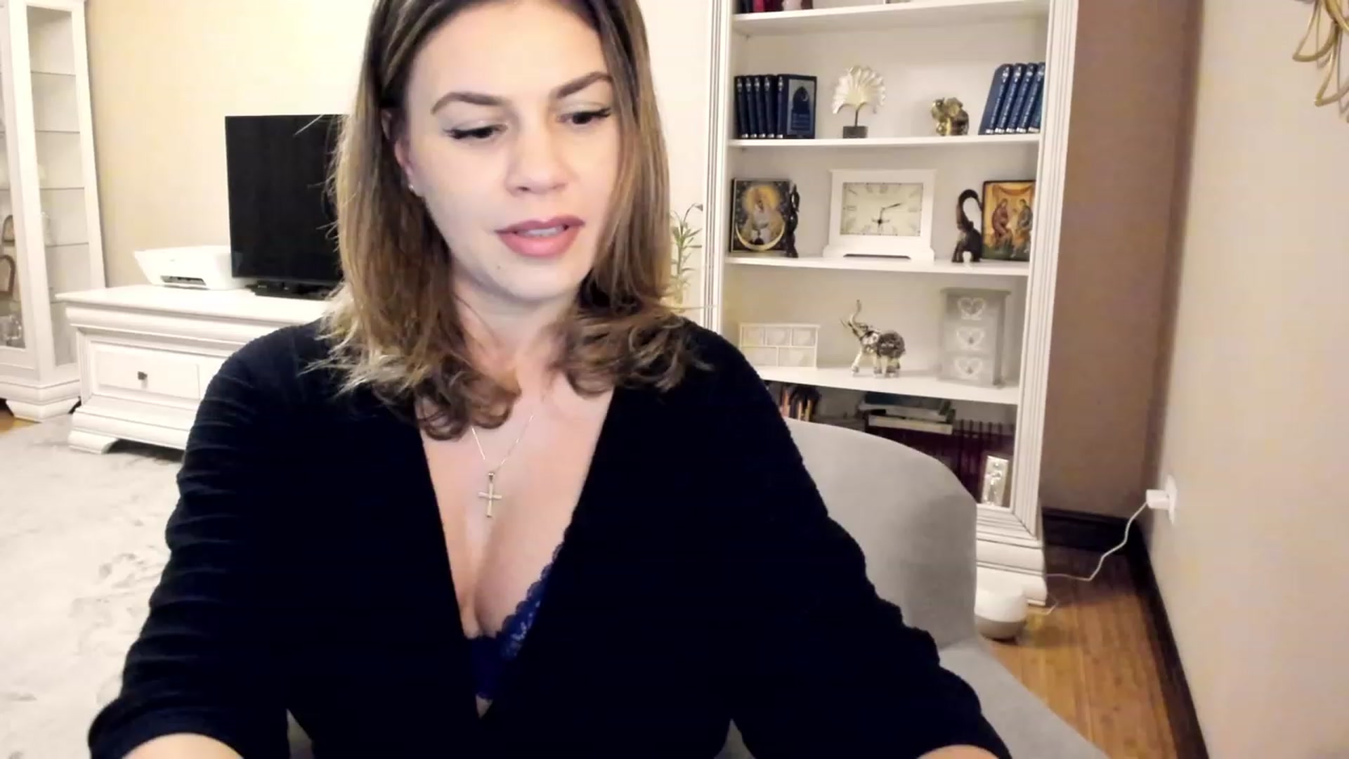 Gallery image thumbnail from Lu126's myfreecams stream on, 03/14/2023, 04:47 image 4 of 20