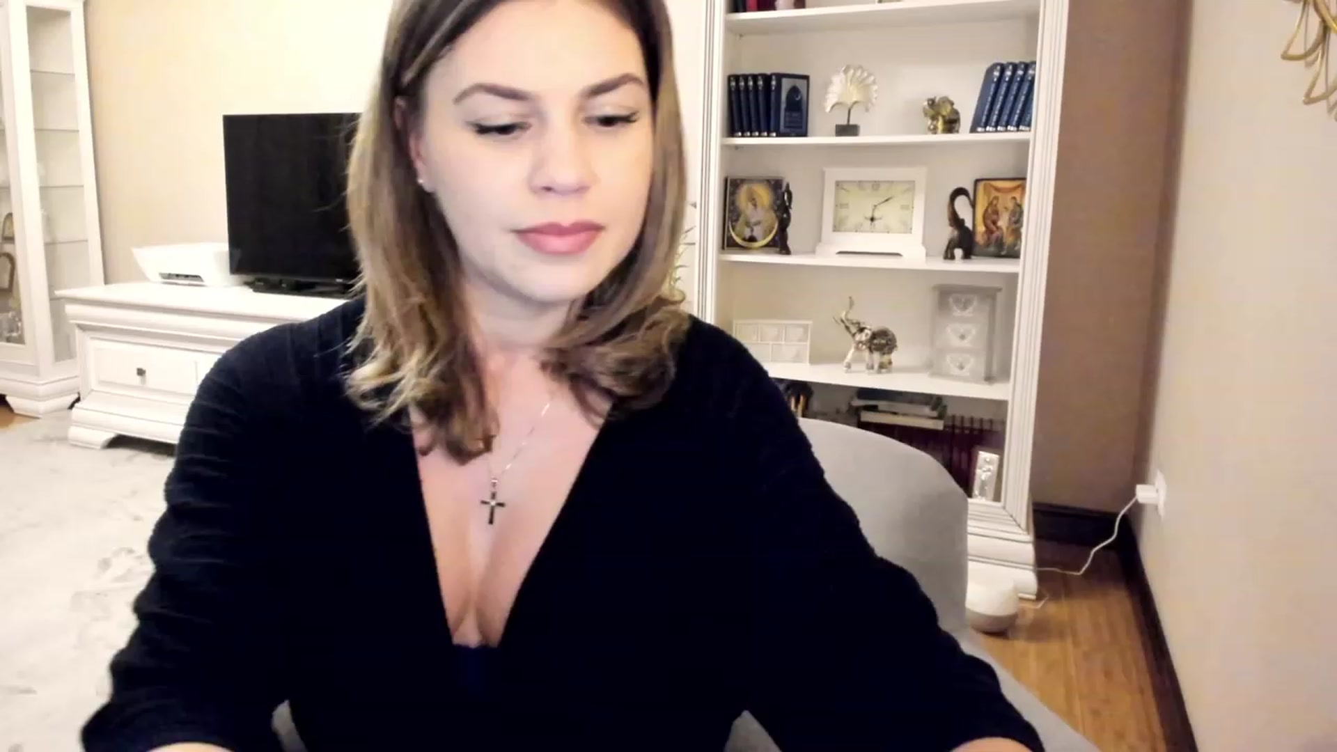 Gallery image thumbnail from Lu126's myfreecams stream on, 03/14/2023, 04:47 image 3 of 20