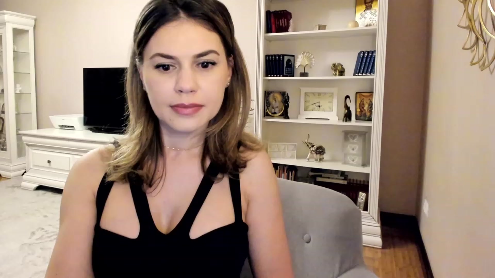 Gallery image thumbnail from Lu126's myfreecams stream on, 03/18/2023, 04:23 image 12 of 20