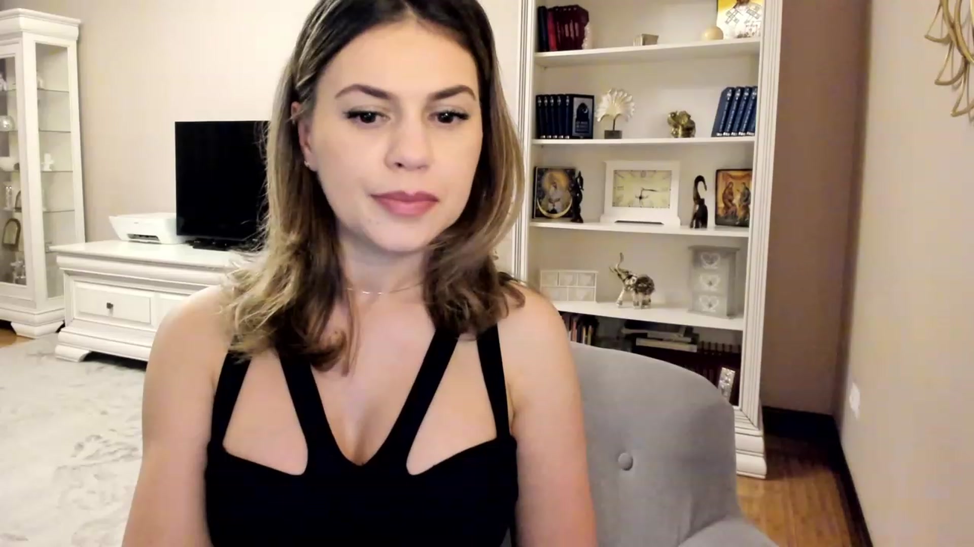 Gallery image thumbnail from Lu126's myfreecams stream on, 03/18/2023, 04:23 image 20 of 20