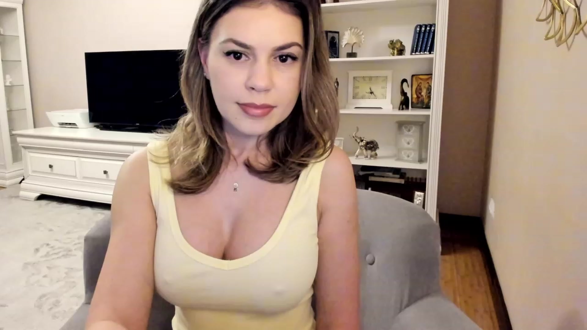 Gallery image thumbnail from Lu126's myfreecams stream on, 03/30/2023, 04:04 image 2 of 20