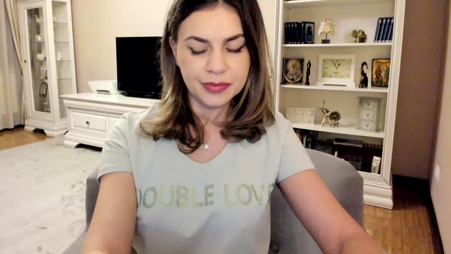 Gallery image thumbnail from Lu126's myfreecams stream on, 04/07/2023, 23:53 image 5 of 20