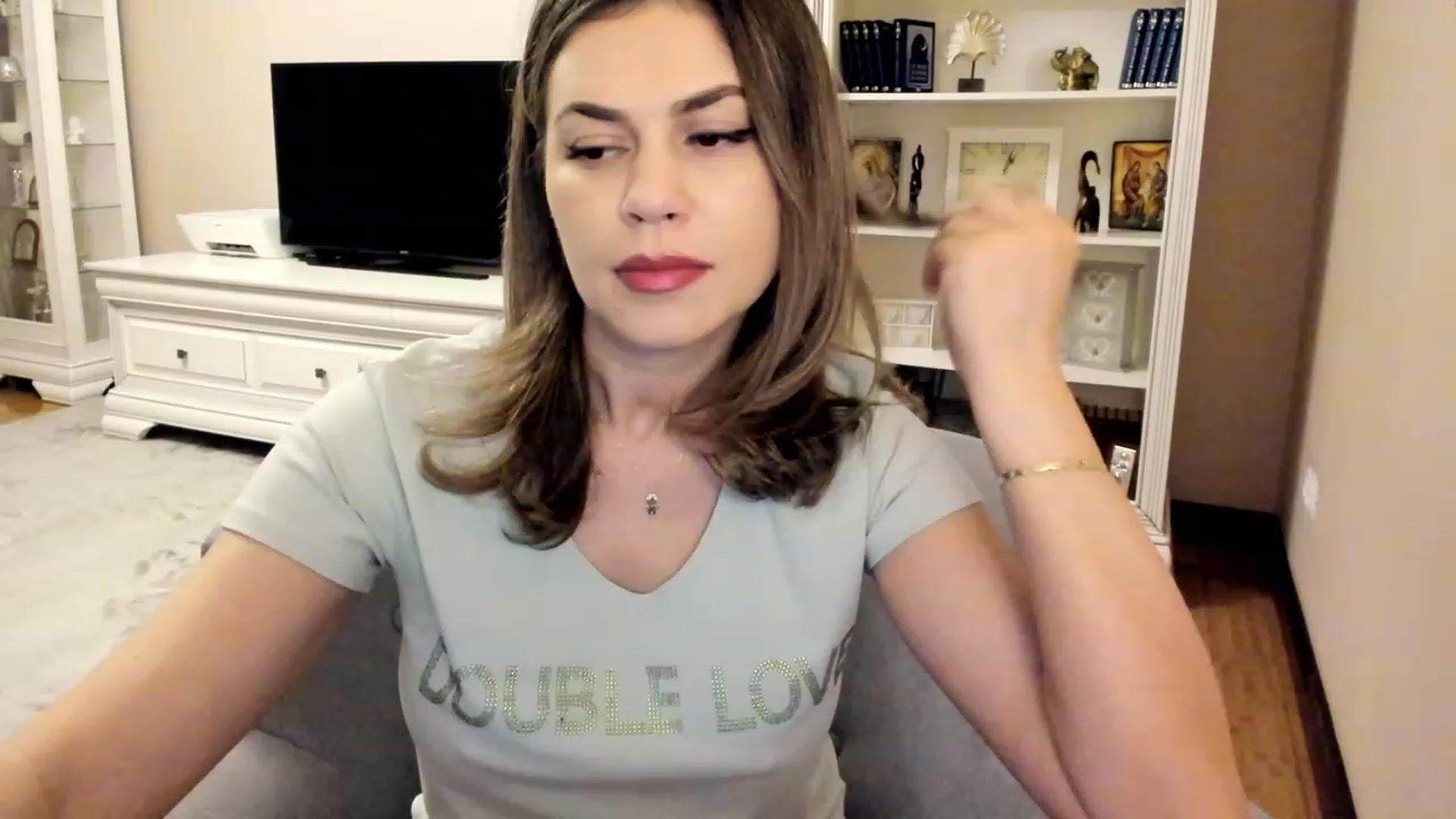 Gallery image thumbnail from Lu126's myfreecams stream on, 04/07/2023, 23:53 image 6 of 20