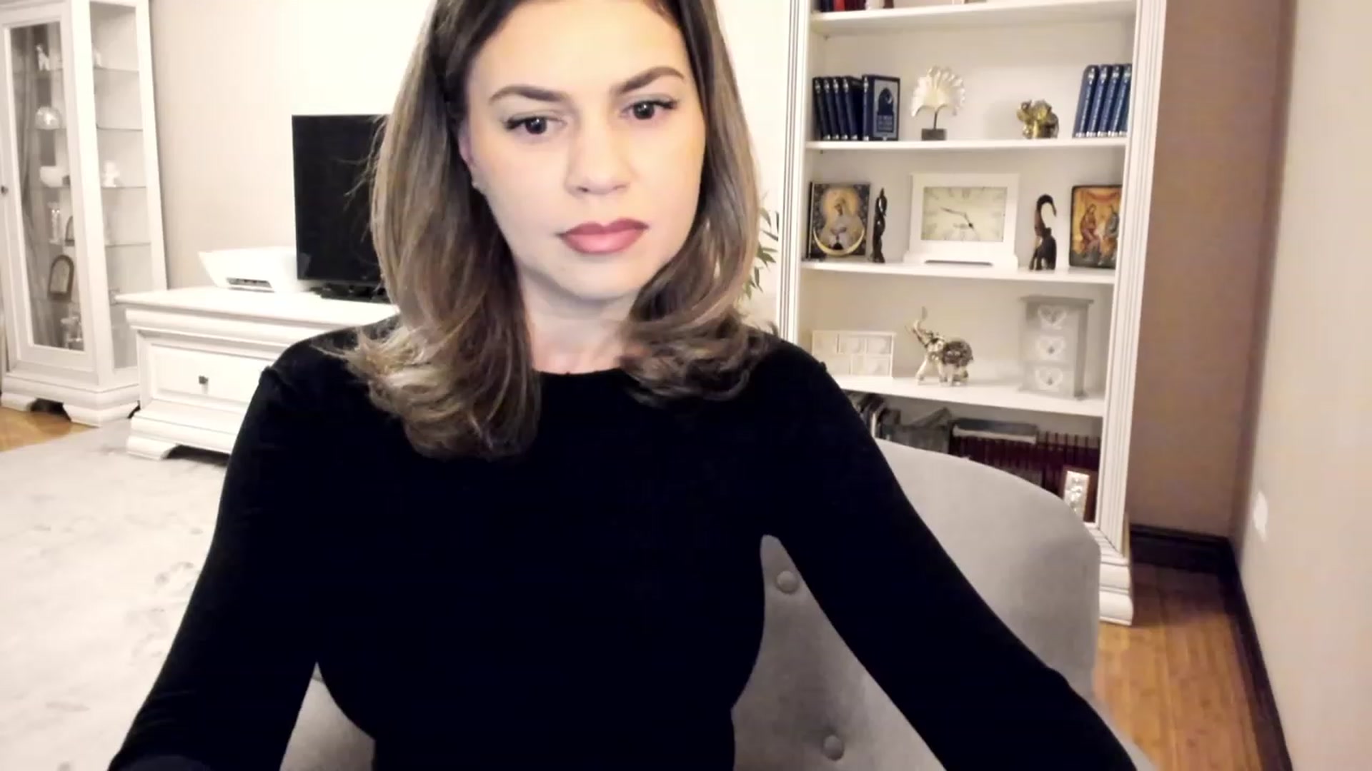 Gallery image thumbnail from Lu126's myfreecams stream on, 04/09/2023, 02:46 image 4 of 20