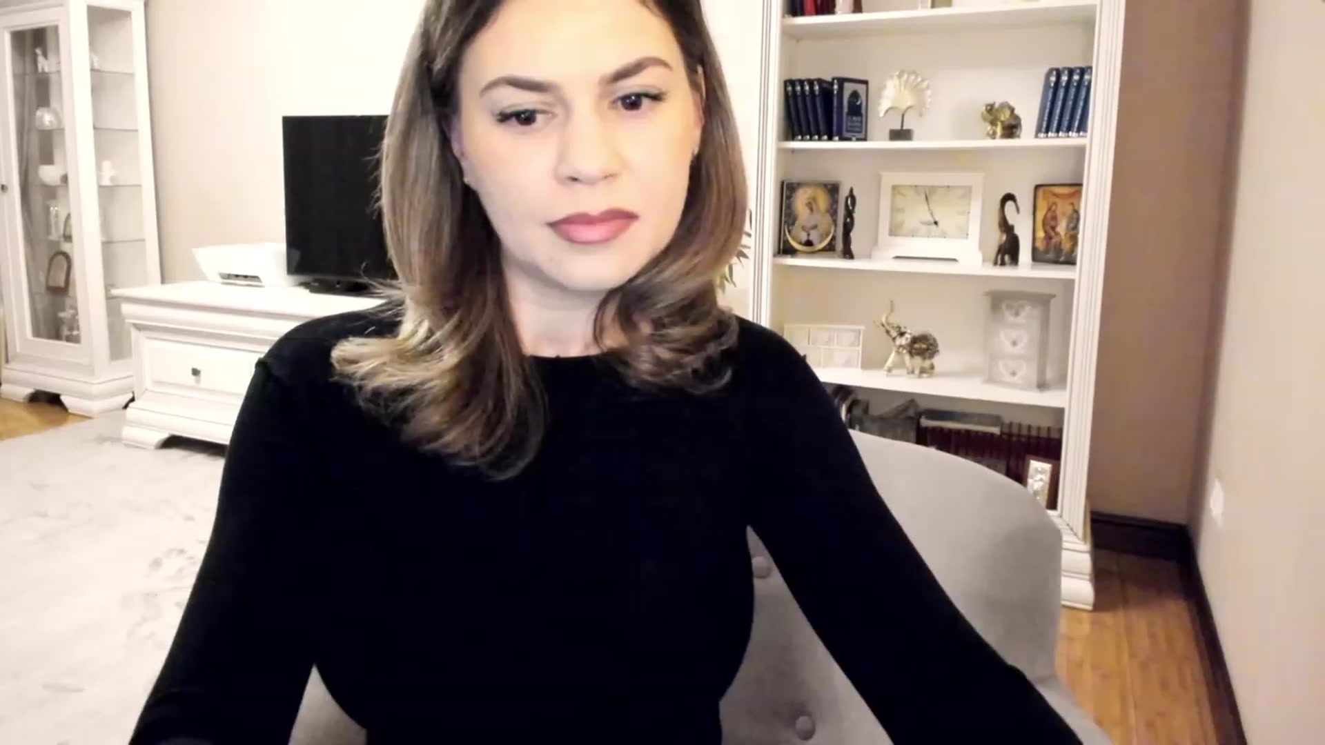 Gallery image thumbnail from Lu126's myfreecams stream on, 04/09/2023, 02:46 image 7 of 20