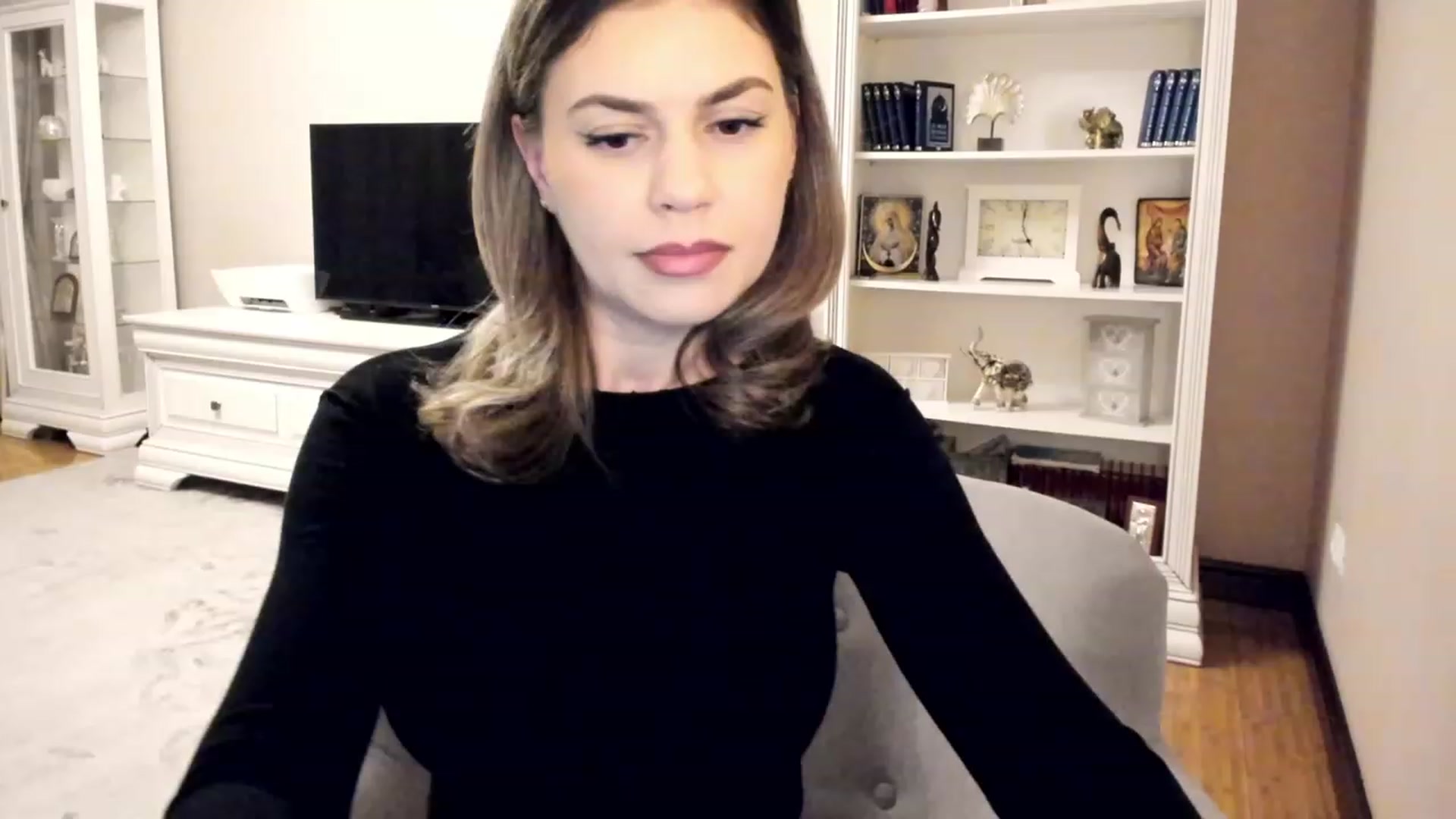 Gallery image thumbnail from Lu126's myfreecams stream on, 04/09/2023, 02:46 image 8 of 20