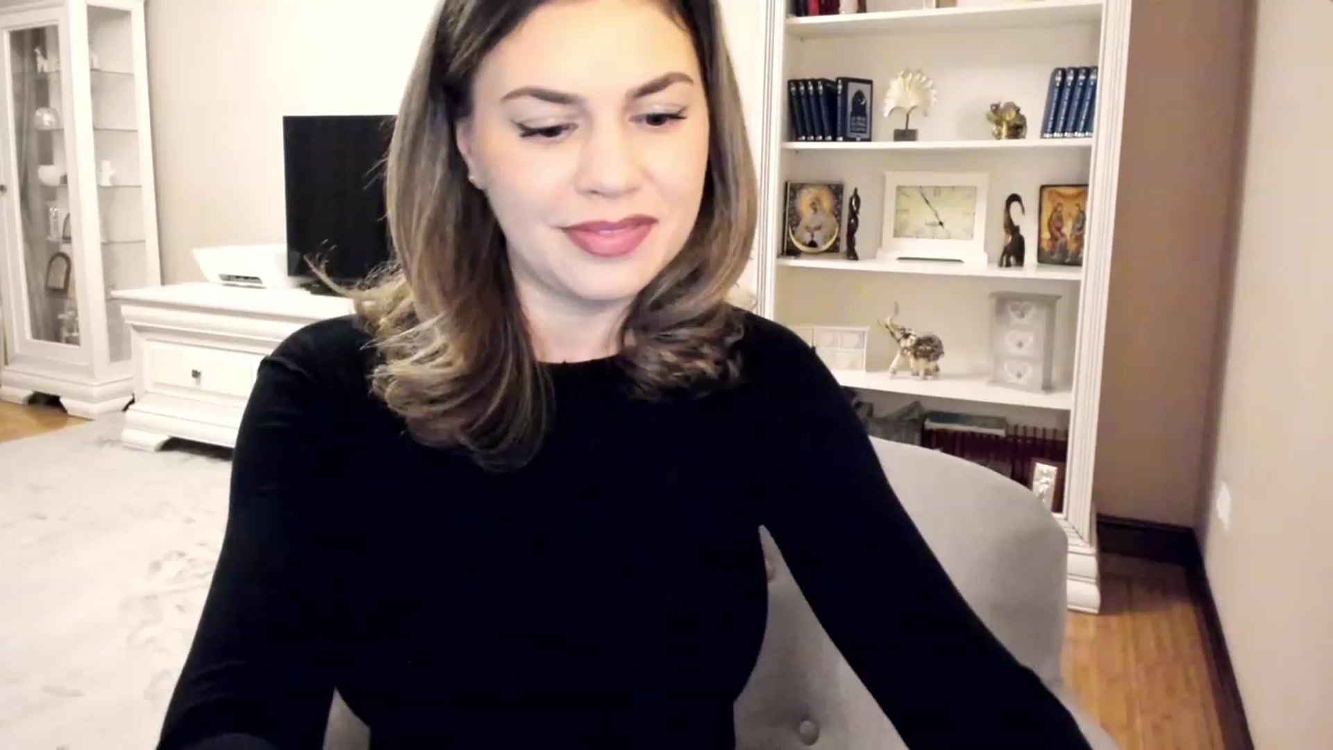Gallery image thumbnail from Lu126's myfreecams stream on, 04/09/2023, 02:46 image 6 of 20