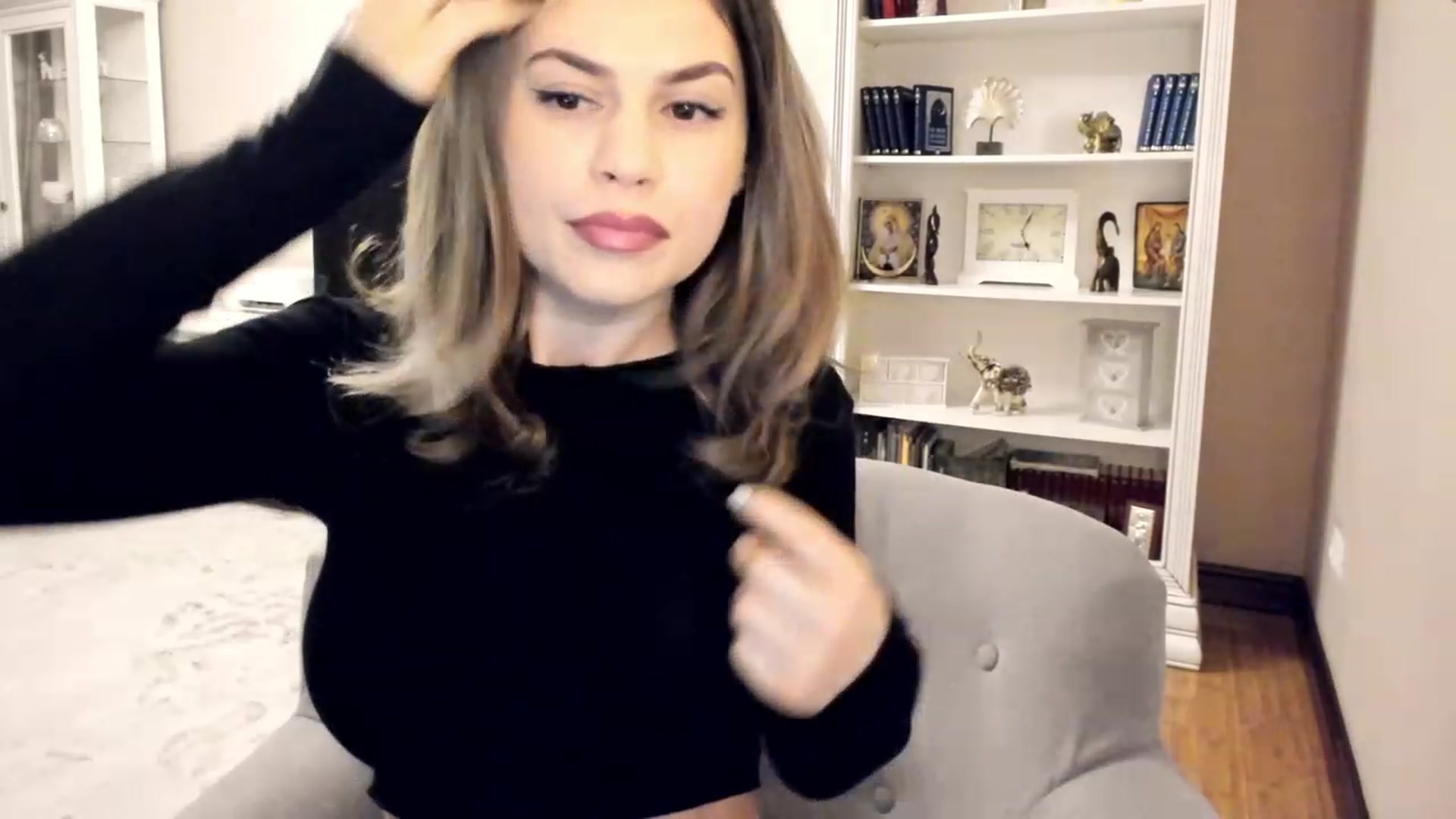 Gallery image thumbnail from Lu126's myfreecams stream on, 04/09/2023, 02:46 image 9 of 20