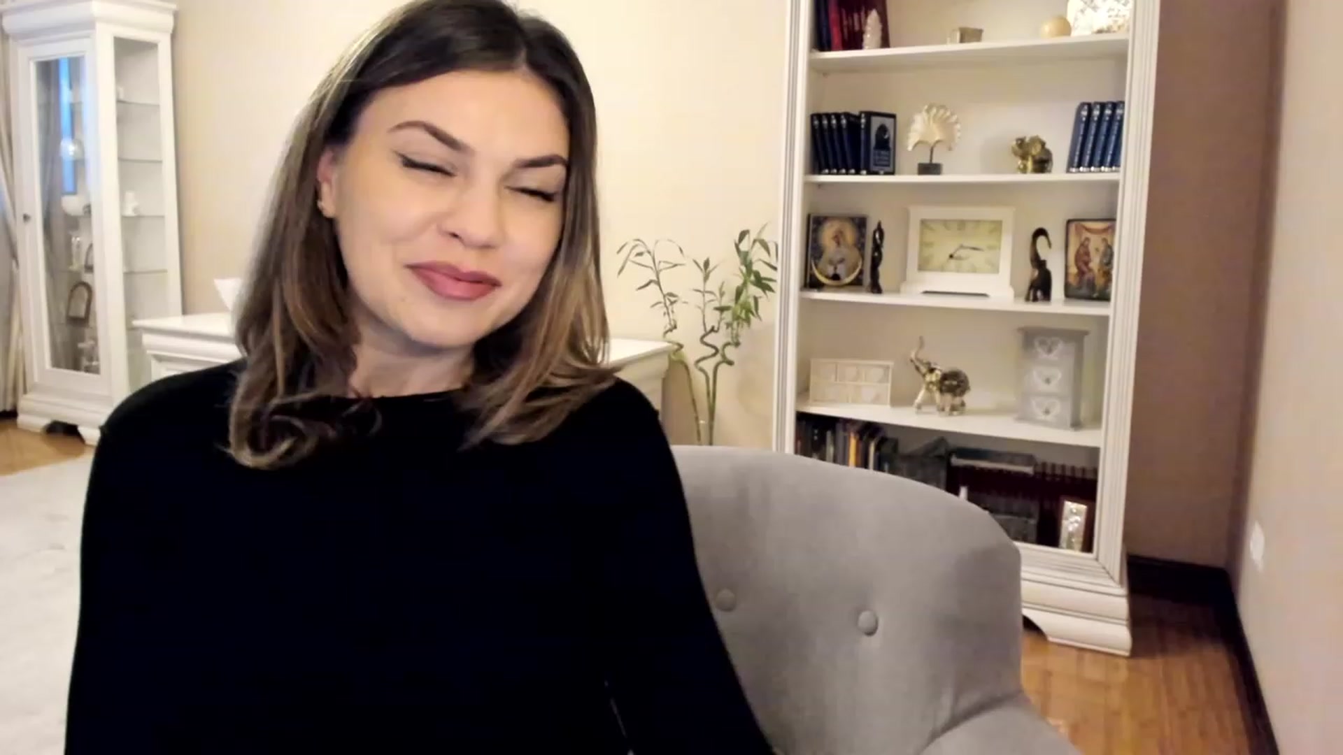 Gallery image thumbnail from Lu126's myfreecams stream on, 04/09/2023, 04:41 image 13 of 20
