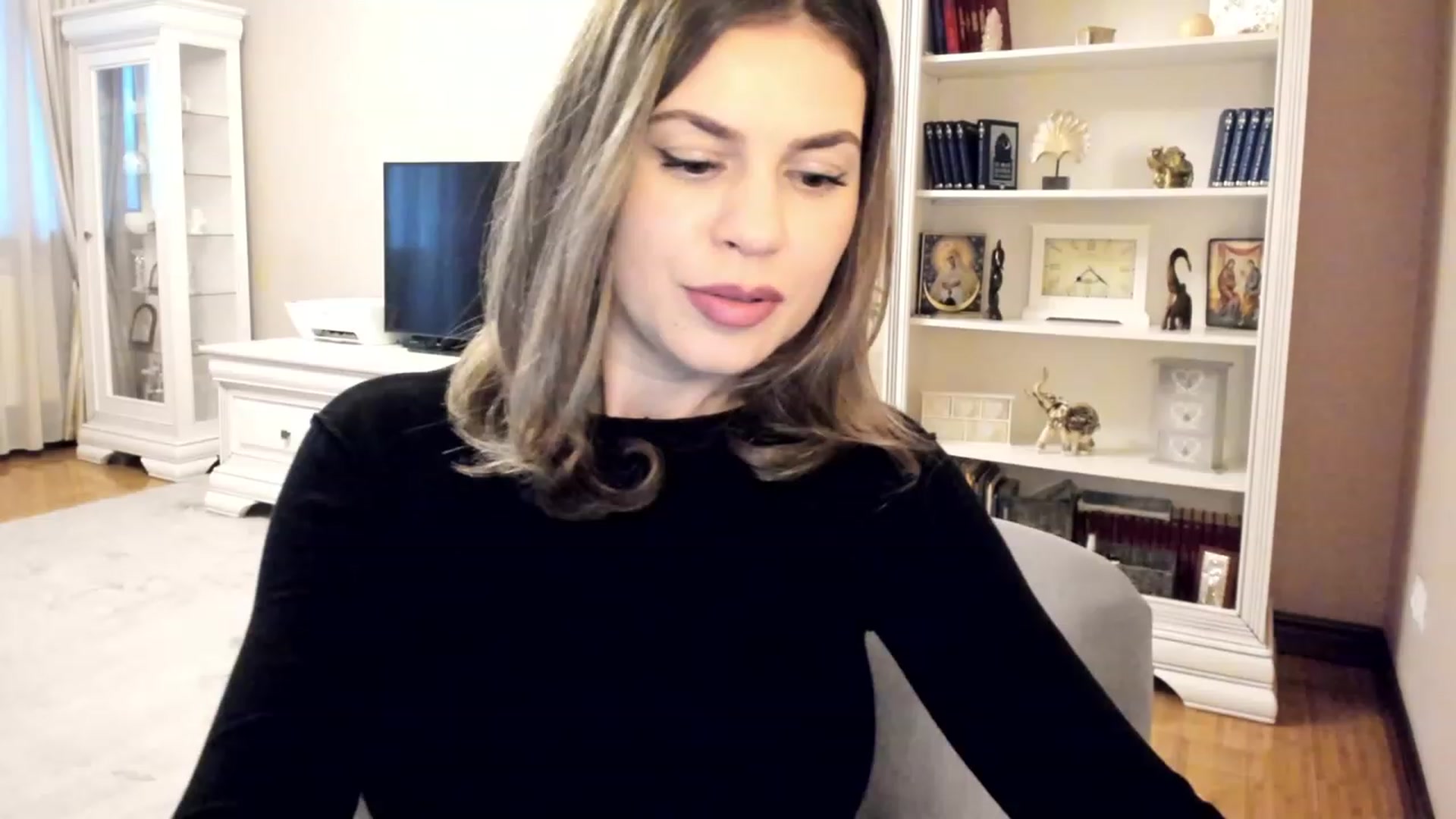 Gallery image thumbnail from Lu126's myfreecams stream on, 04/09/2023, 04:41 image 15 of 20