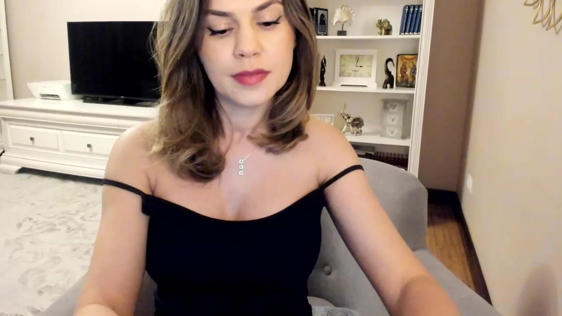 Gallery image thumbnail from Lu126's myfreecams stream on, 04/16/2023, 24:15 image 20 of 20