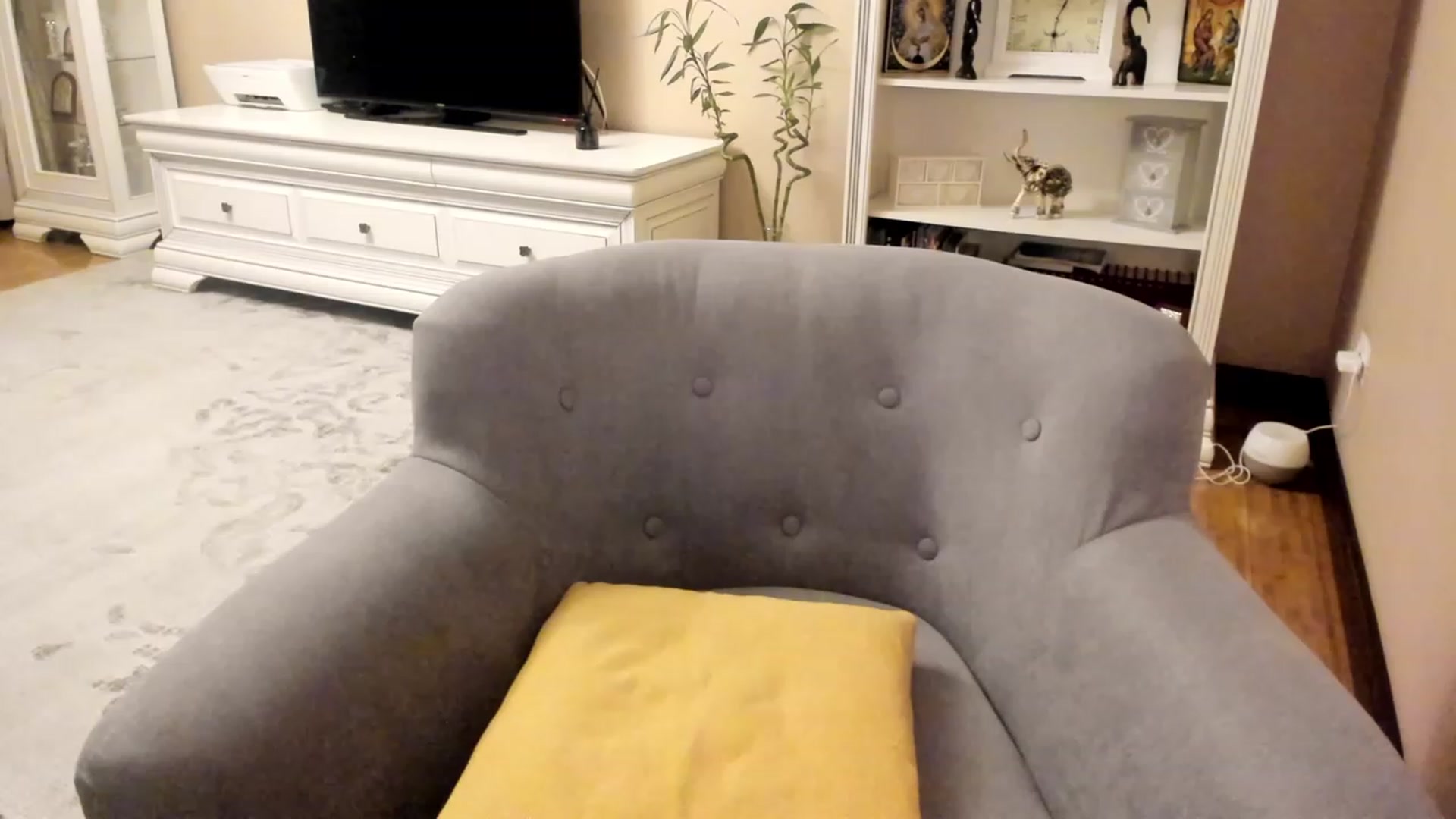 Gallery image thumbnail from Lu126's myfreecams stream on, 04/25/2023, 03:38 image 15 of 20