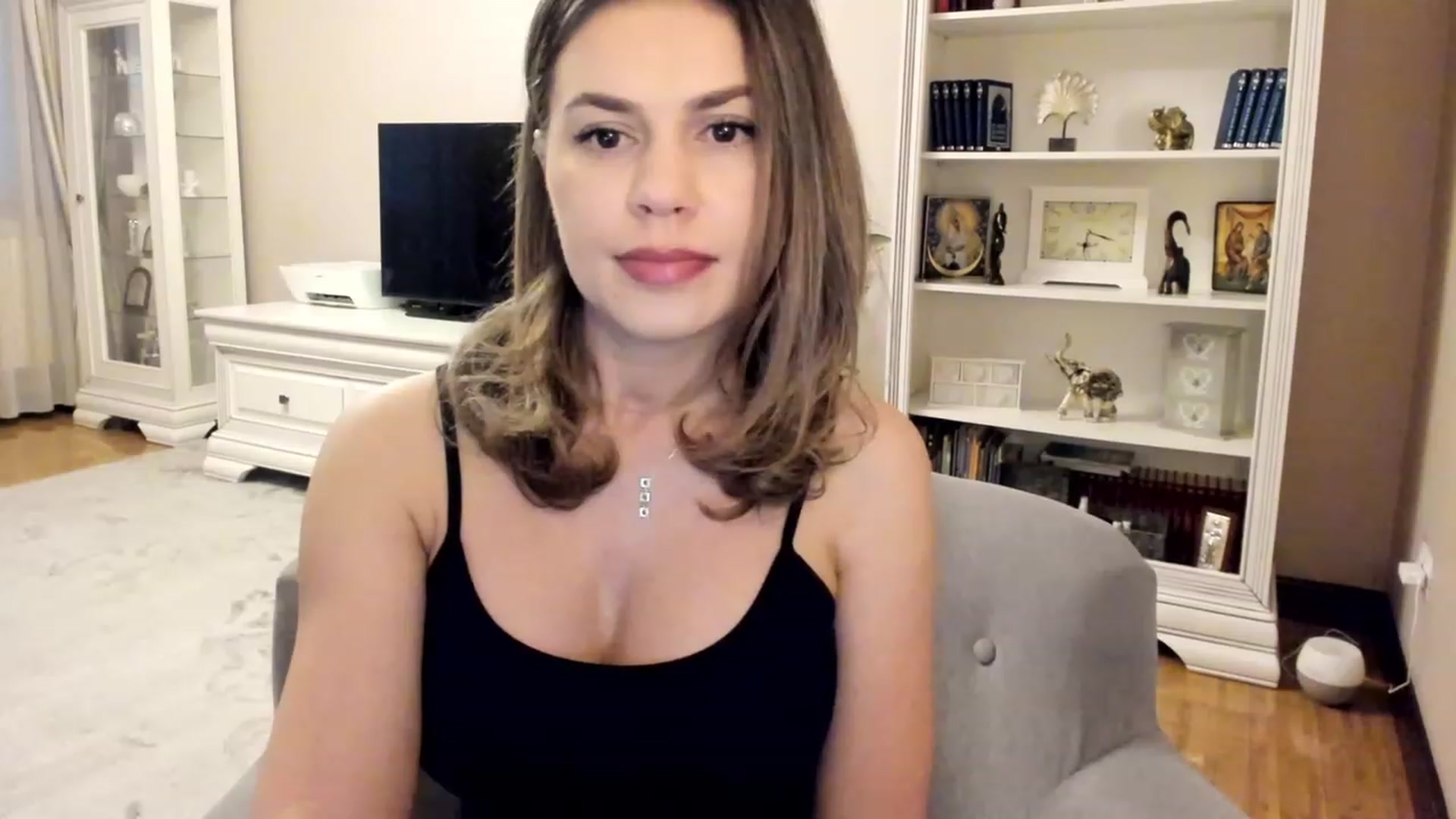 Gallery image thumbnail from Lu126's myfreecams stream on, 04/26/2023, 03:35 image 17 of 20