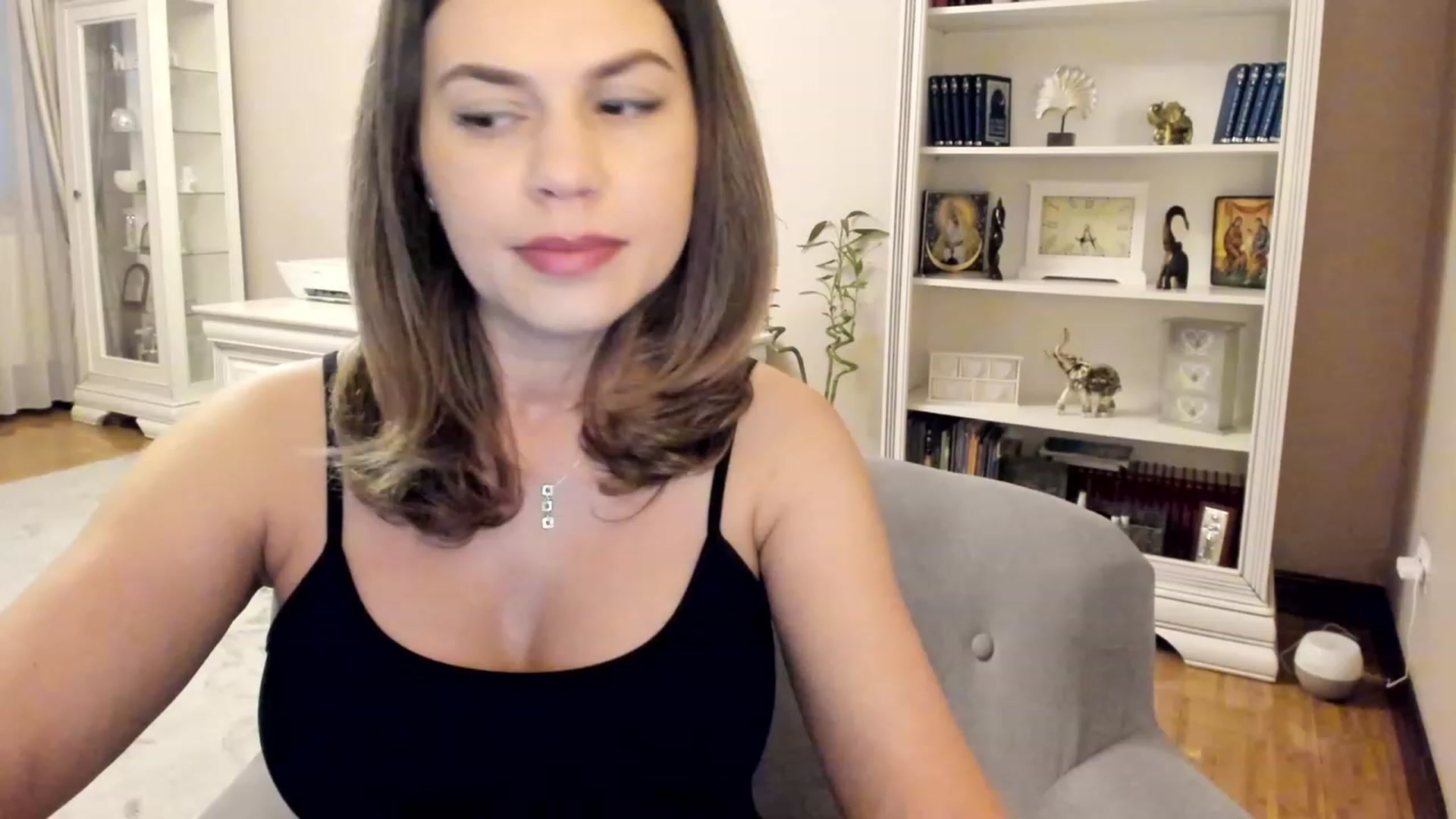 Gallery image thumbnail from Lu126's myfreecams stream on, 04/26/2023, 03:35 image 19 of 20