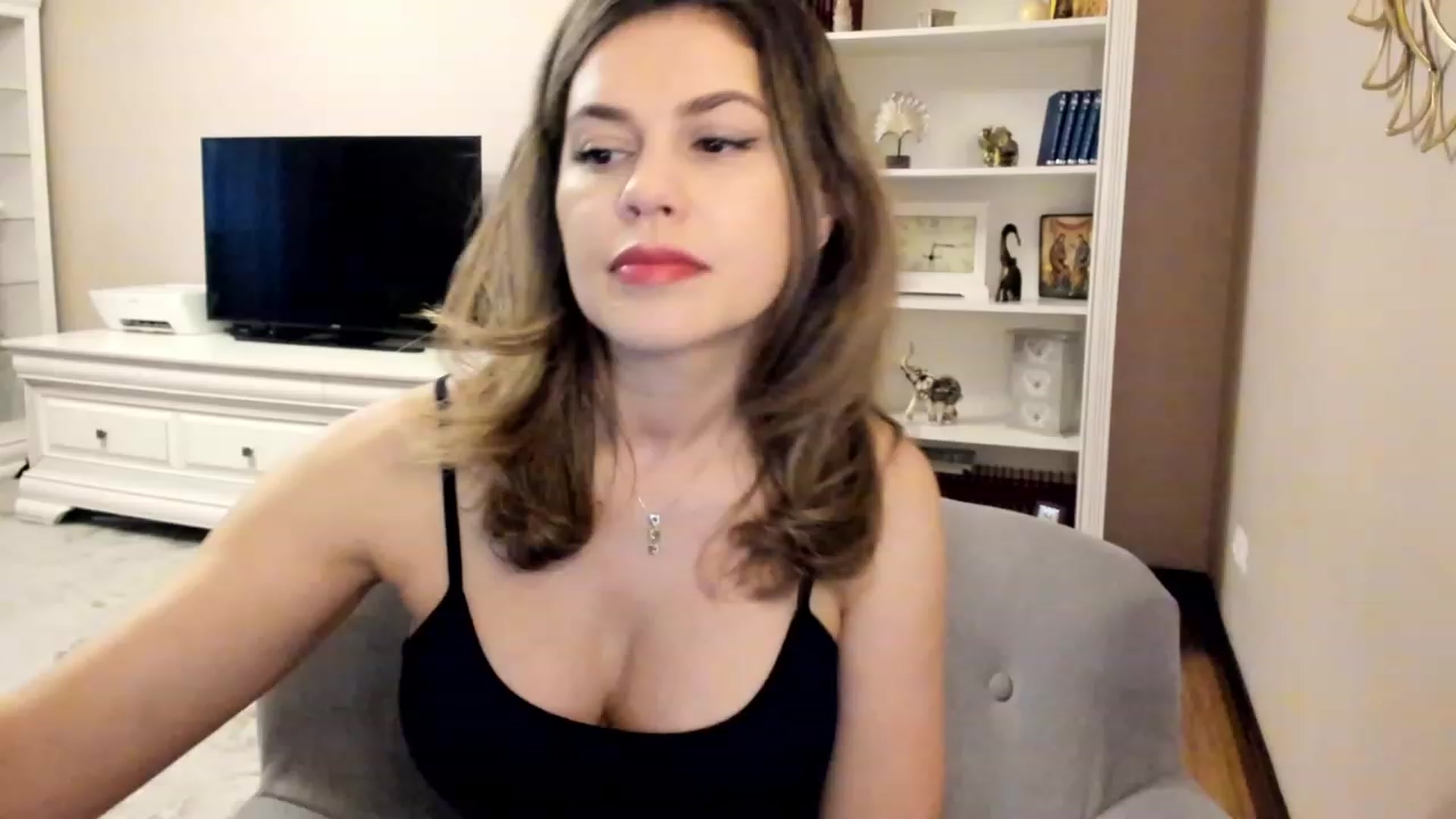 Gallery image thumbnail from Lu126's myfreecams stream on, 04/28/2023, 03:57 image 4 of 20